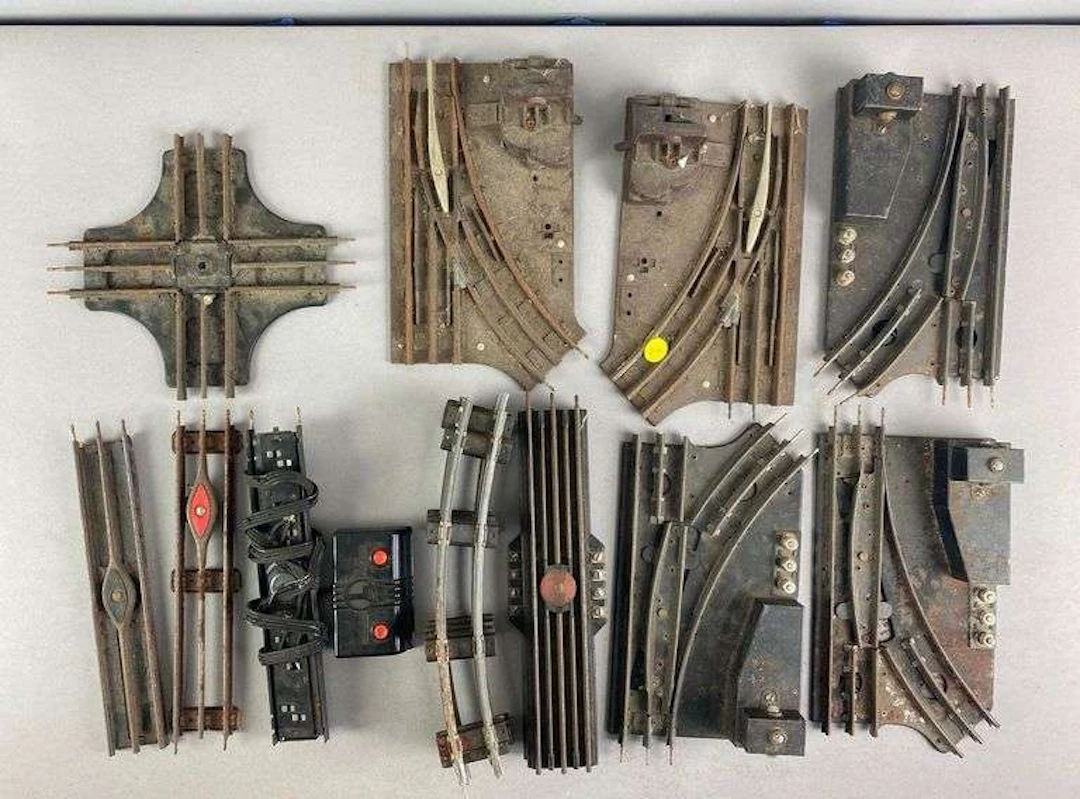 Group of O Scale Model Train Track Lengths