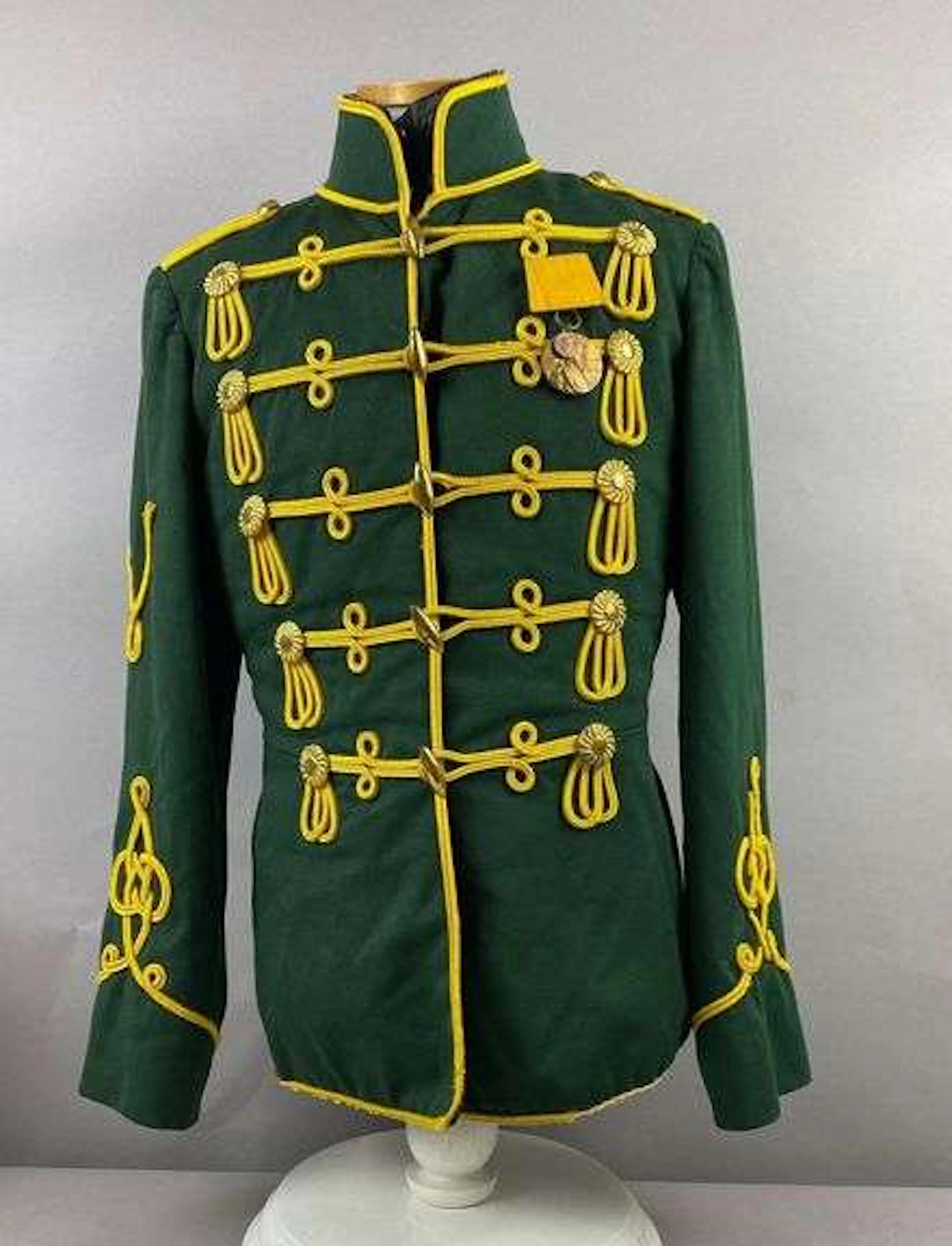 WW1 German 10th Magdeburg Hussar Enlisted Tunic and Medal