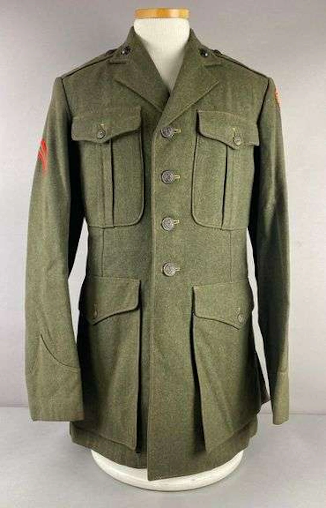 WW2 USMC Fleet Marine Tunic