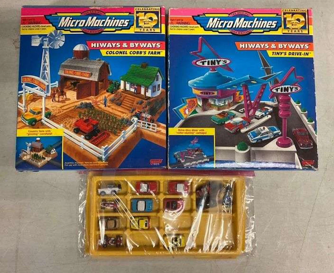 Group of 3 1996 Micro Machines Playsets and More
