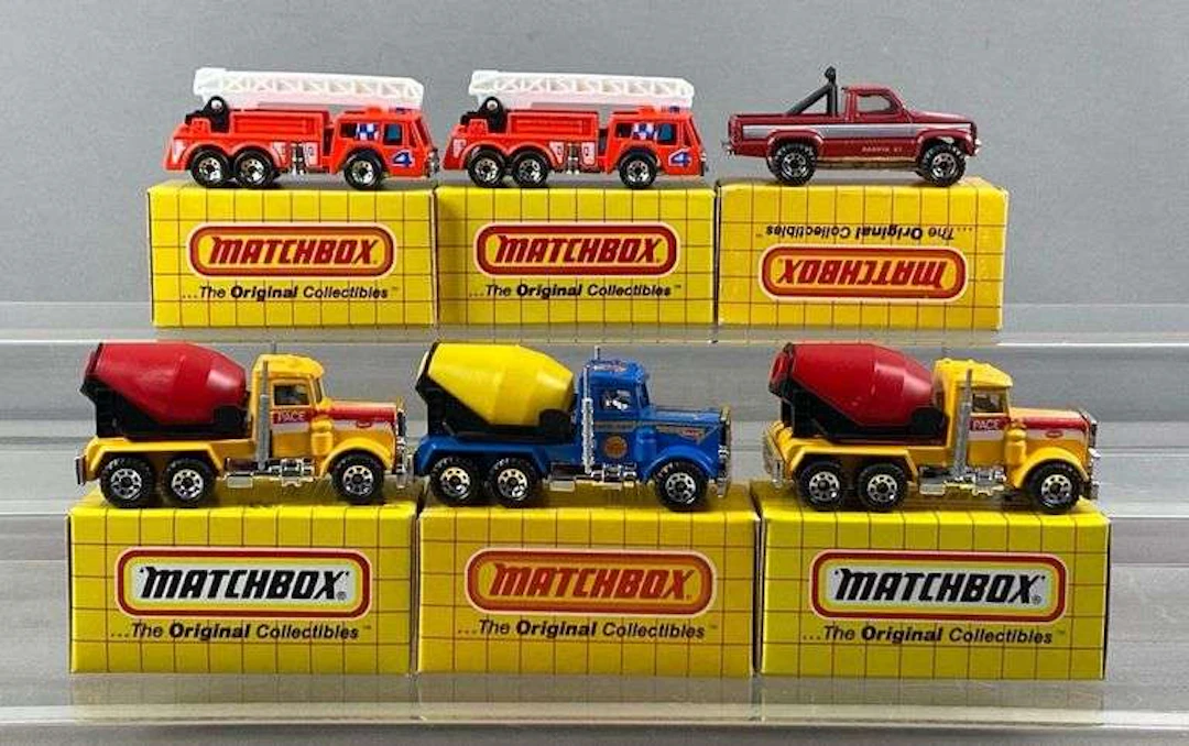 Group of 6 Matchbox Die-Cast Trucks