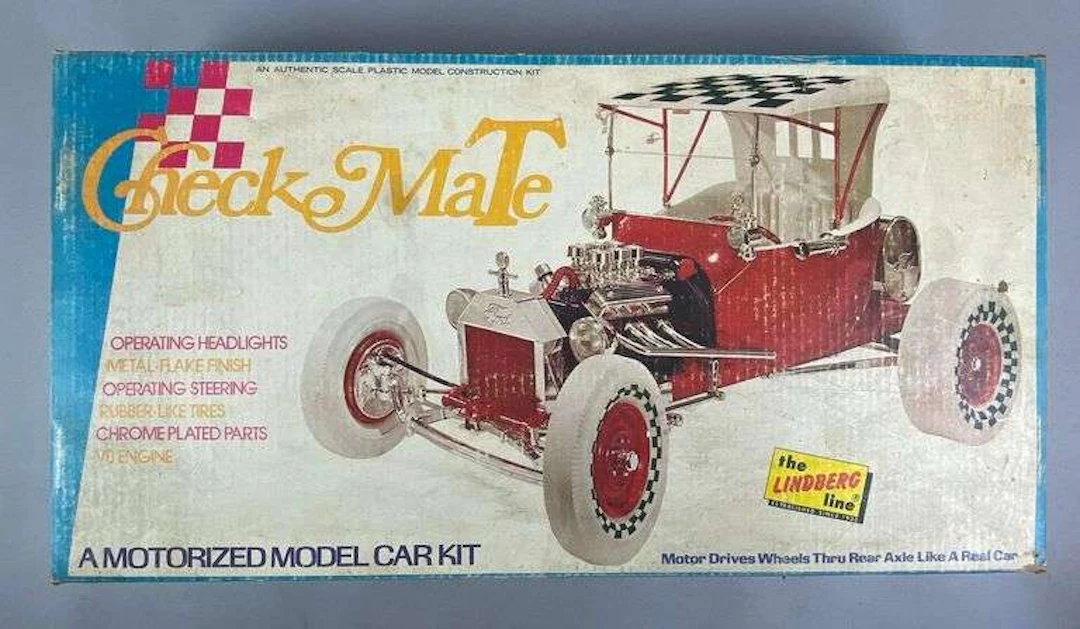 The Lindberg Line Check Mate T Motorized Model Kit