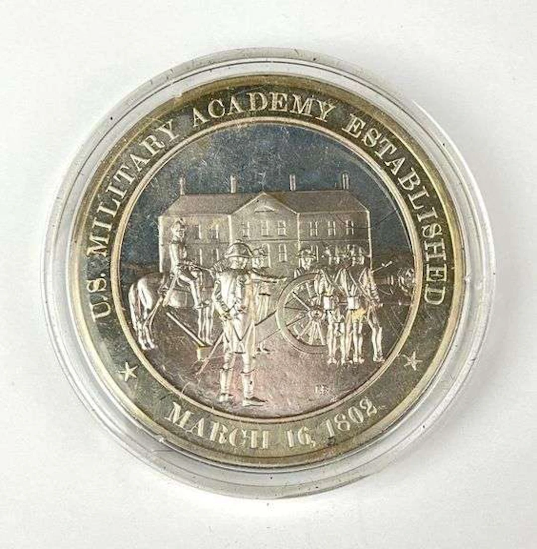 1970 The Franklin Mint US Military Academy Established 1.30 oz Sterling