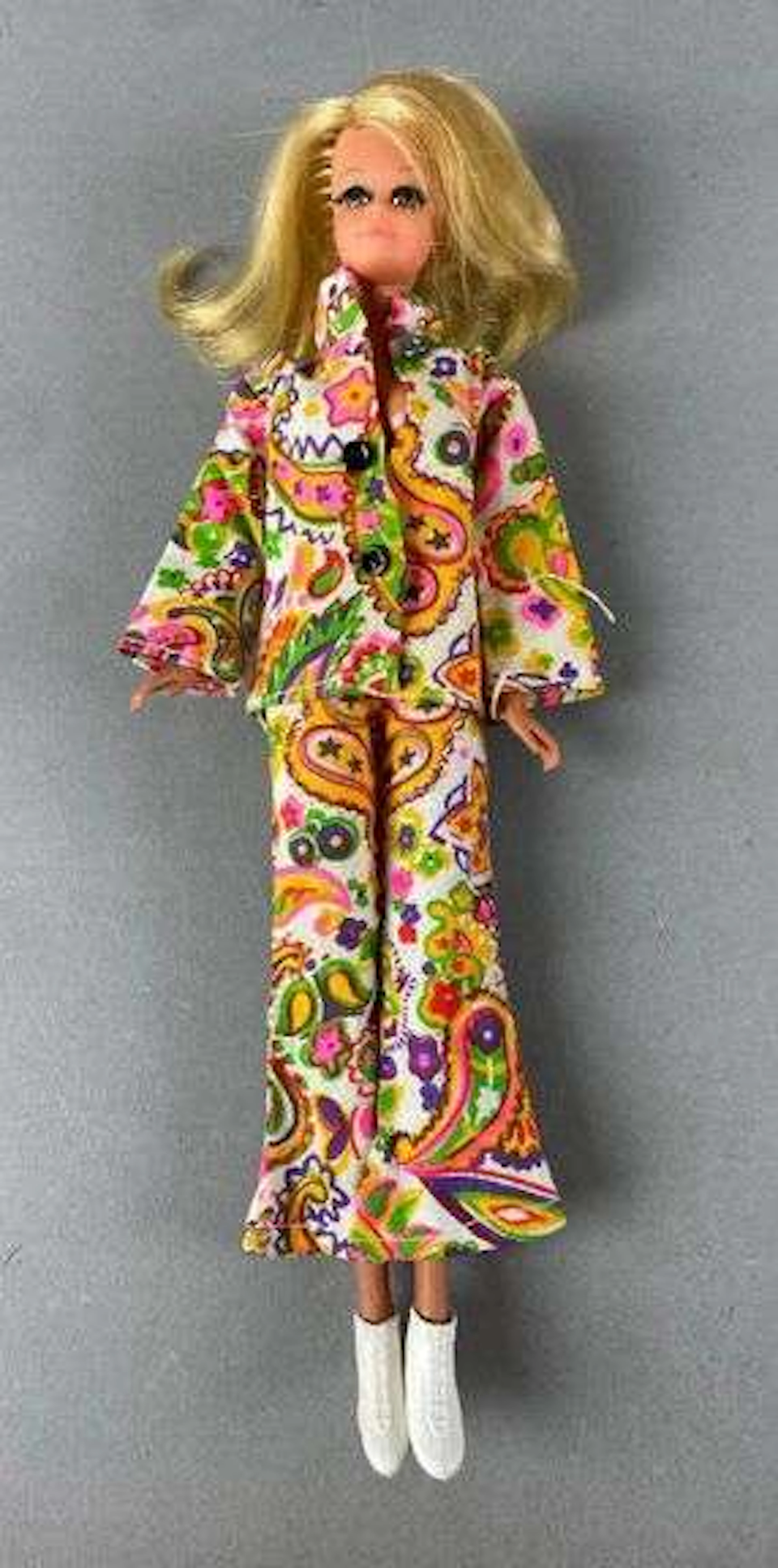 Vintage Mattel Barbie Blonde TNT Fashion Doll
