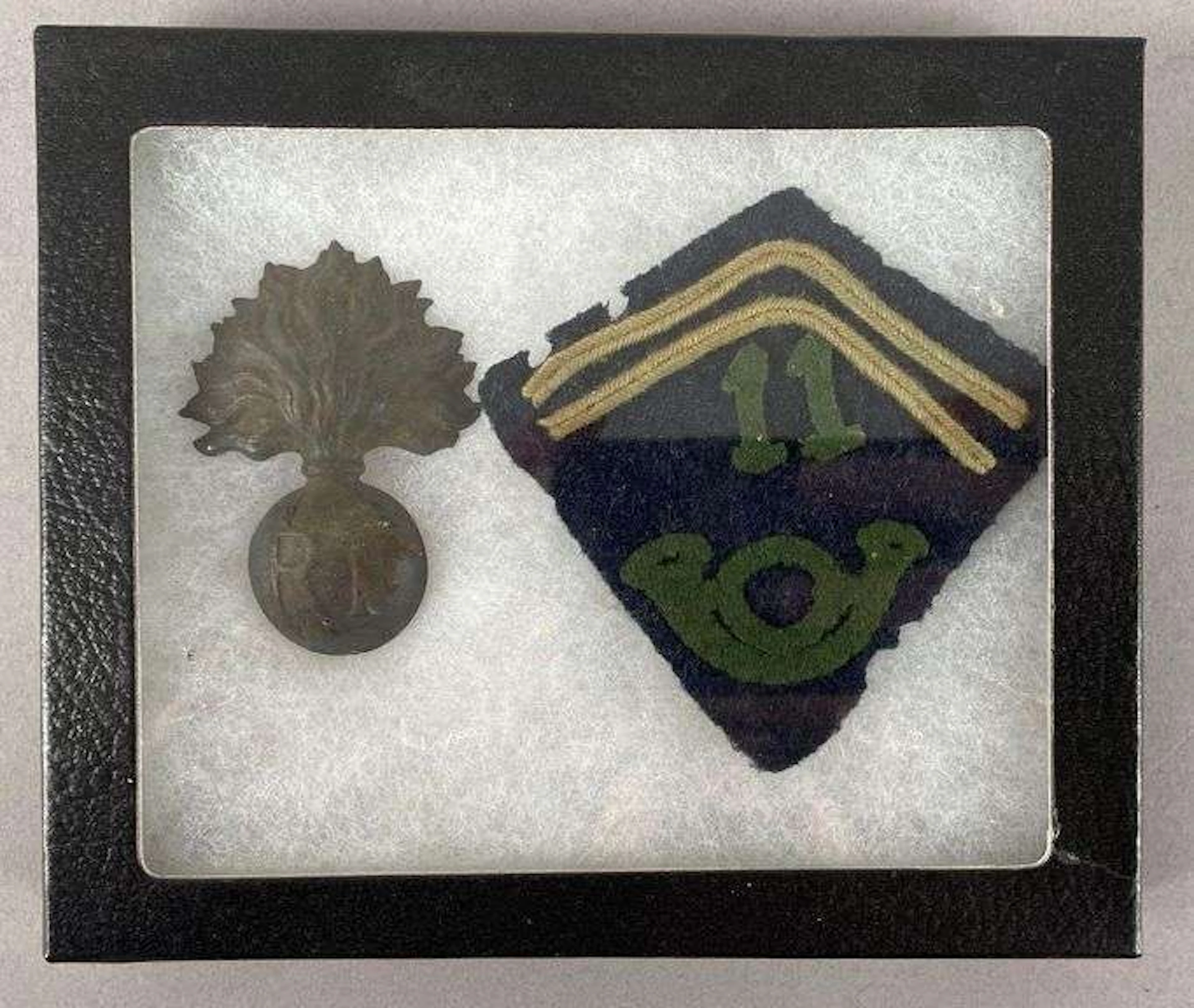 WW1 French Collar Tab and Helmet Badge
