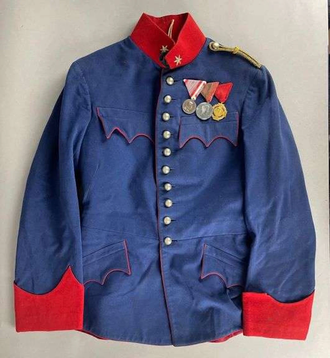 WW1 Austro-Hungarian Uhlan Officer Tunic with Medals