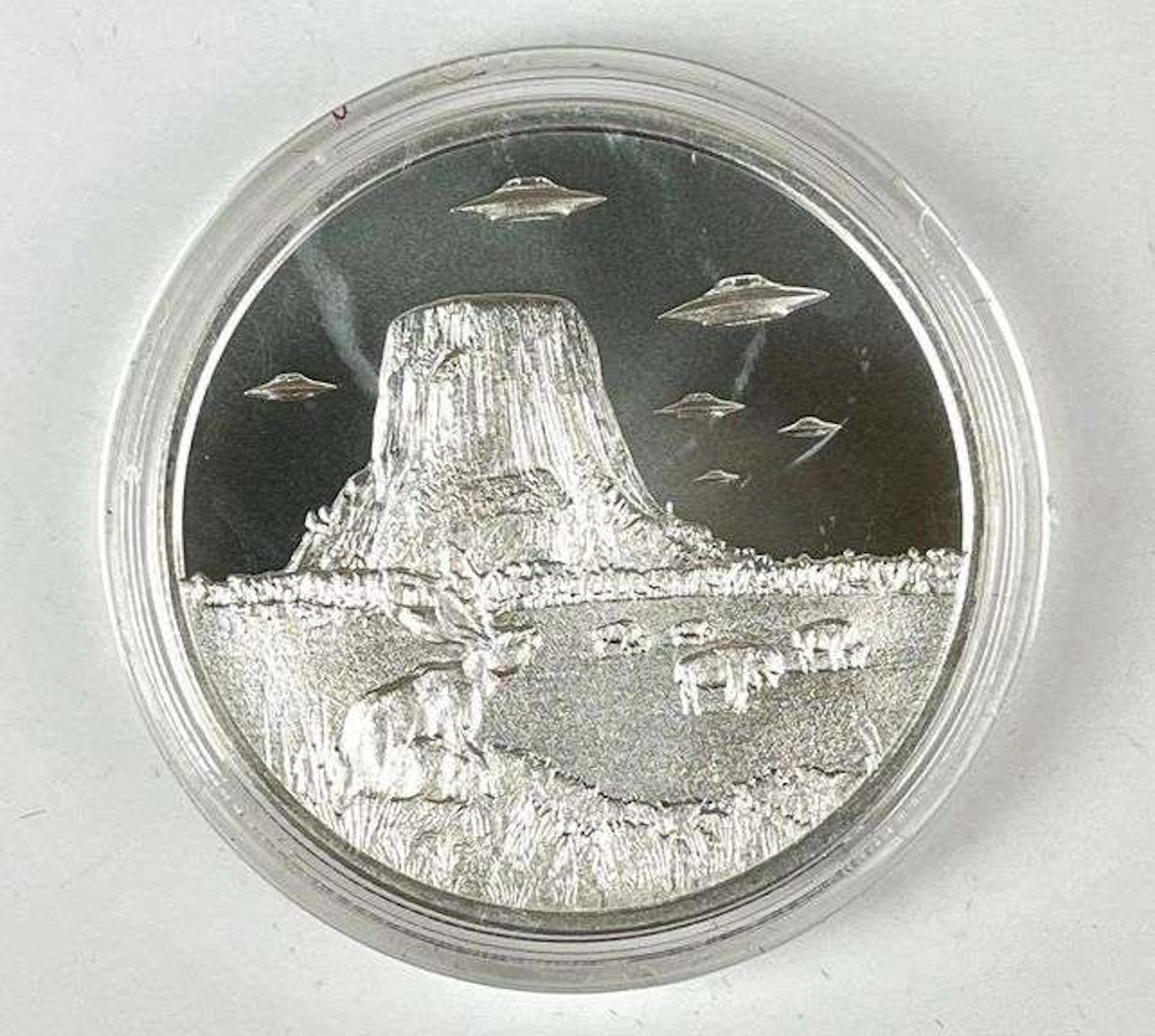 2023 Intaglio Mint UFO Over Devils Tower 1 oz .999 Fine Silver Round