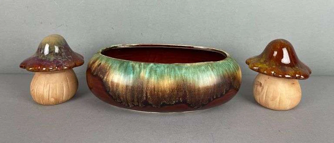 Vintage Robinson Ransbottom Pottery Planter with Pottery Mushrooms
