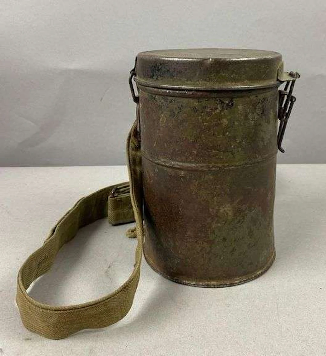 WW1 German Issue Gas Mask Canister with Strap