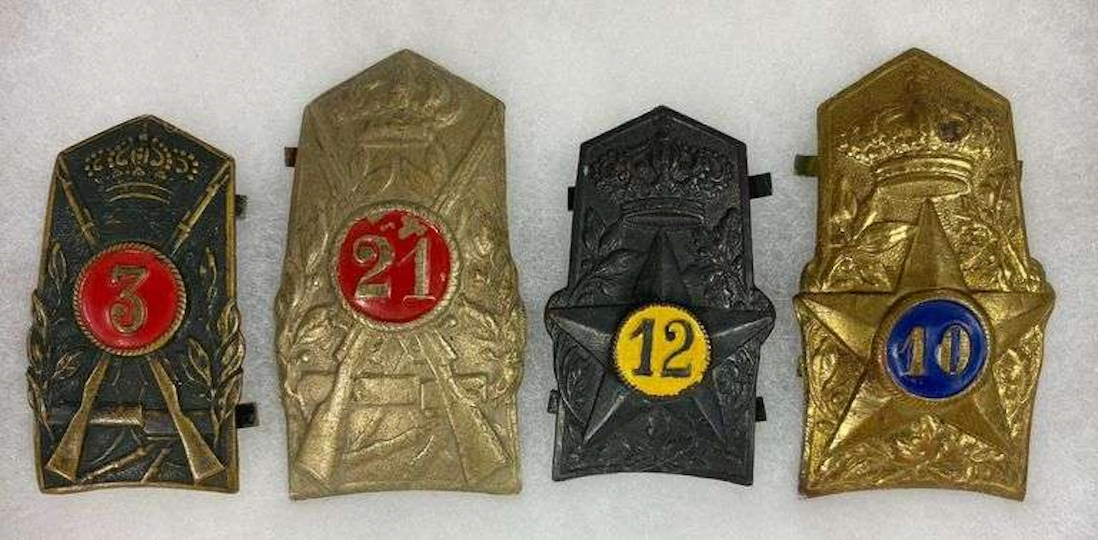 Group of 4 WW2 Italian Adrian helmet Plates