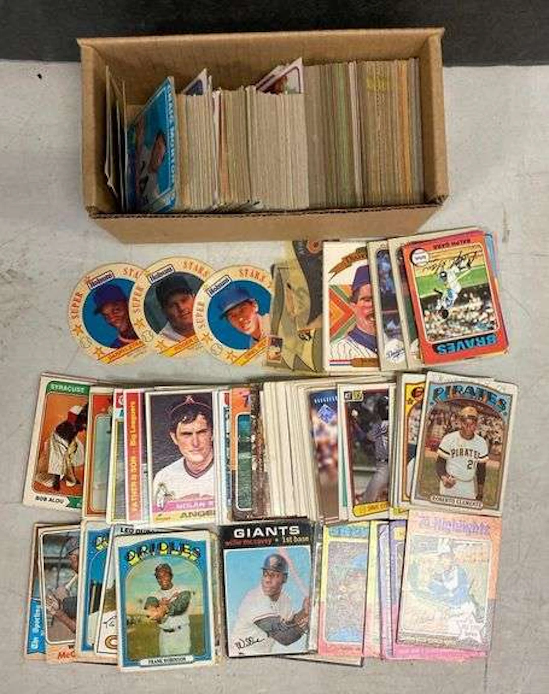 Group of 30+ 1970’s-1980’s Topps Baseball Cards
