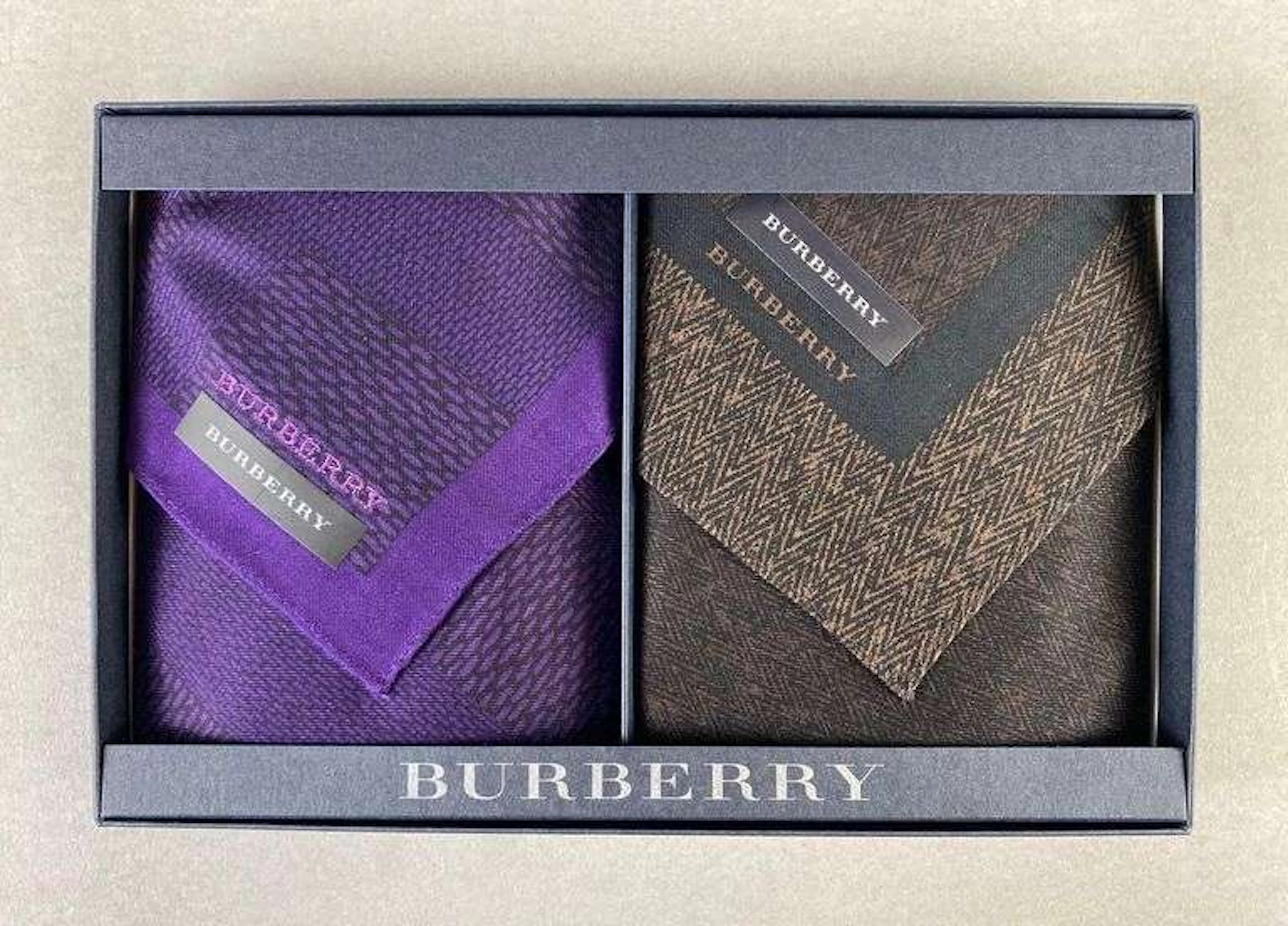 Burberry Handkerchief Gift Set