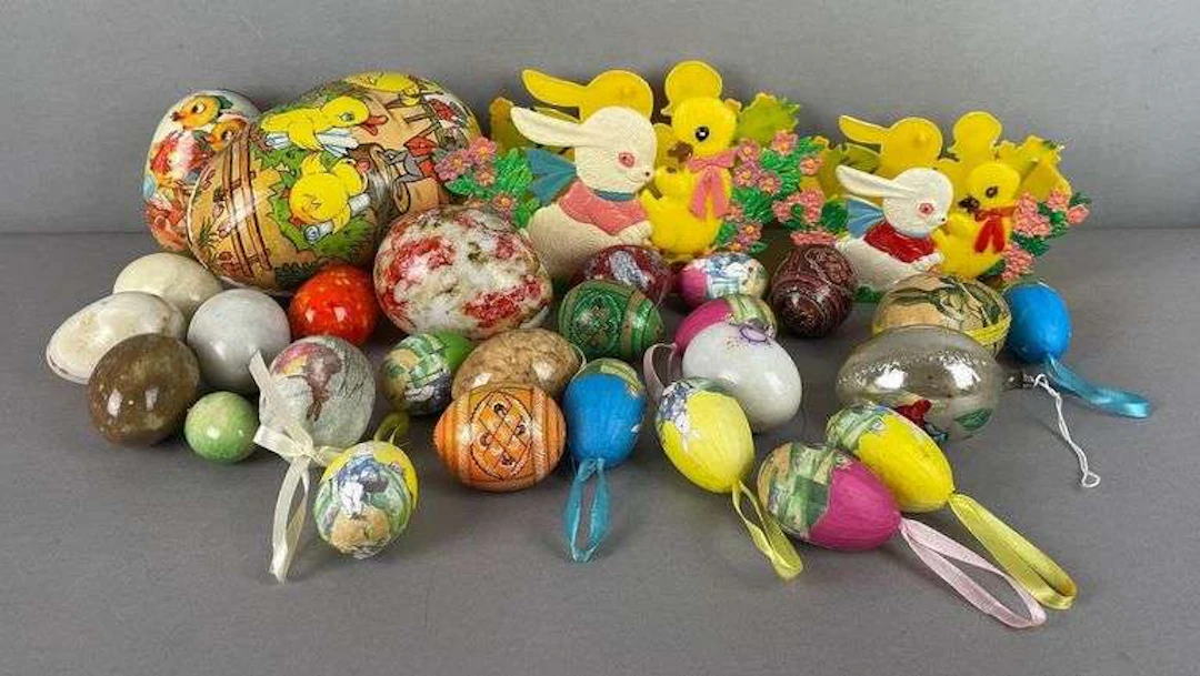Group of Vintage Easter Eggs