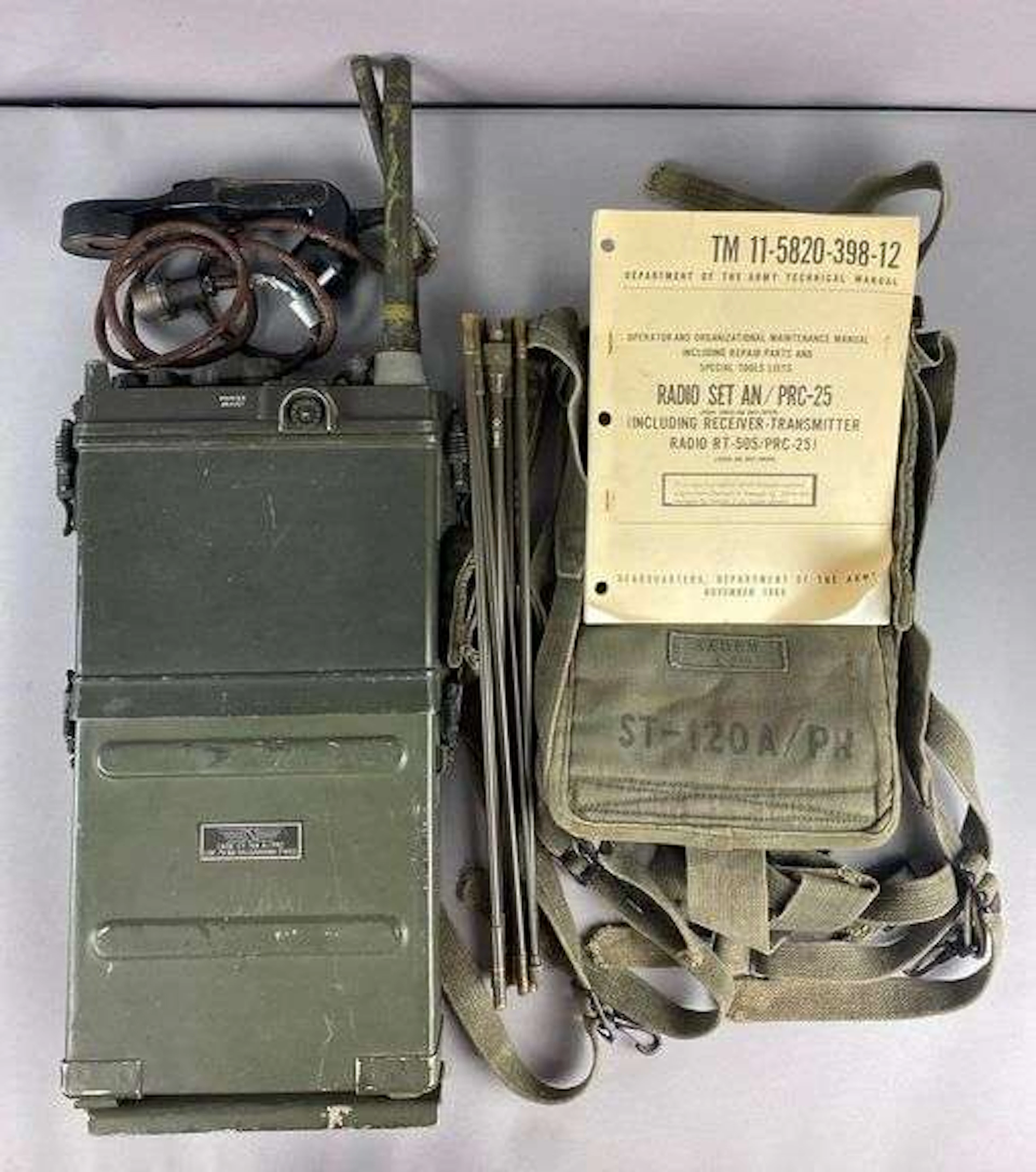 Vietnam War 1963 French STTA ER79 Field Radio