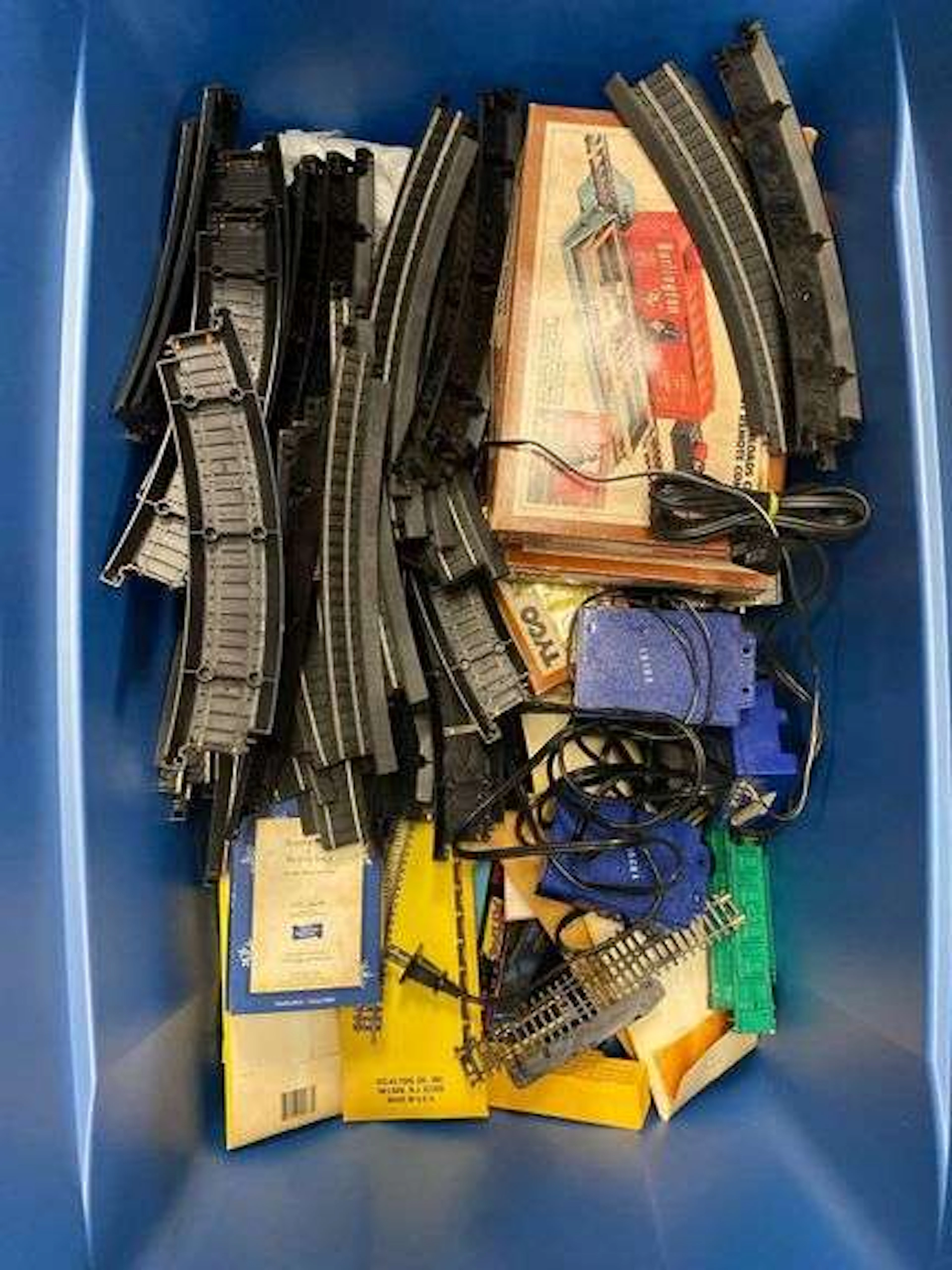 Group of 200+ Bachmann EZ Connect HO Scale Tracks and More