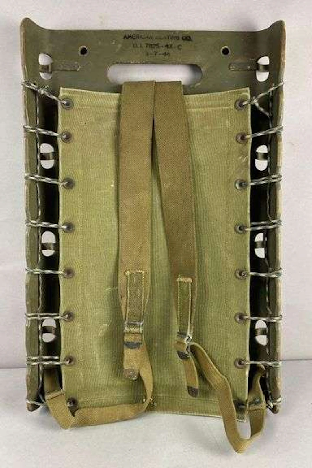 WW2 1944 American Seating Co. Packboard