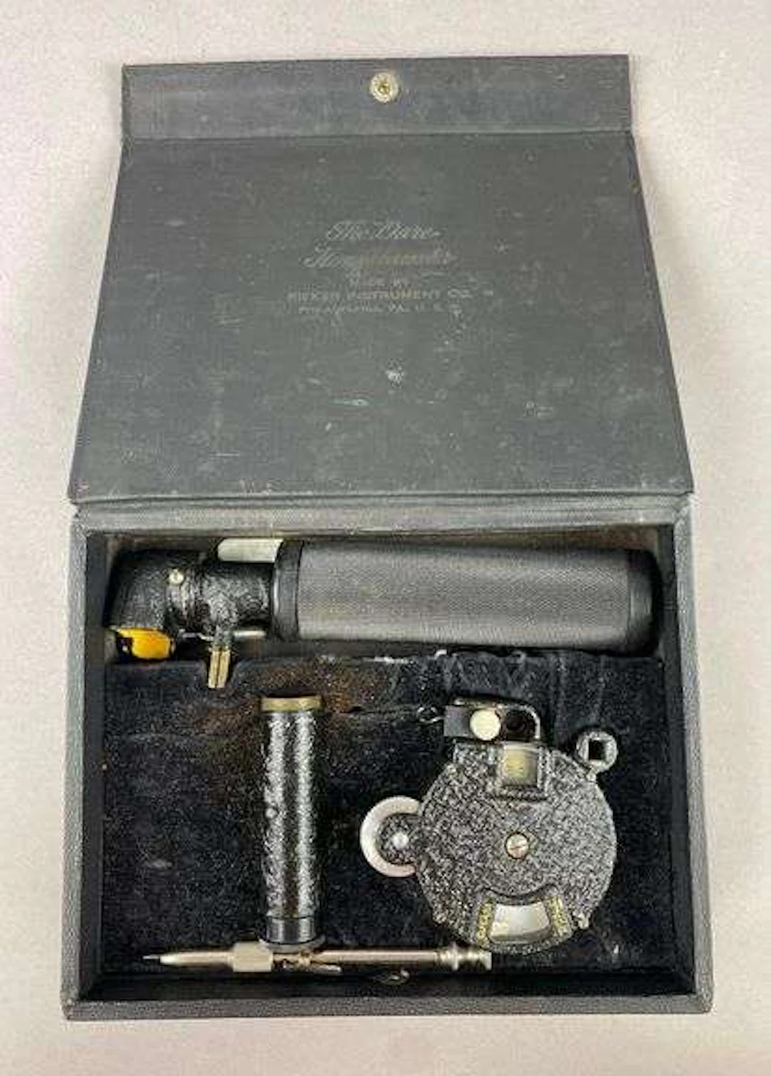 Antique 1930’s Dare’s Hemoglobinometer
