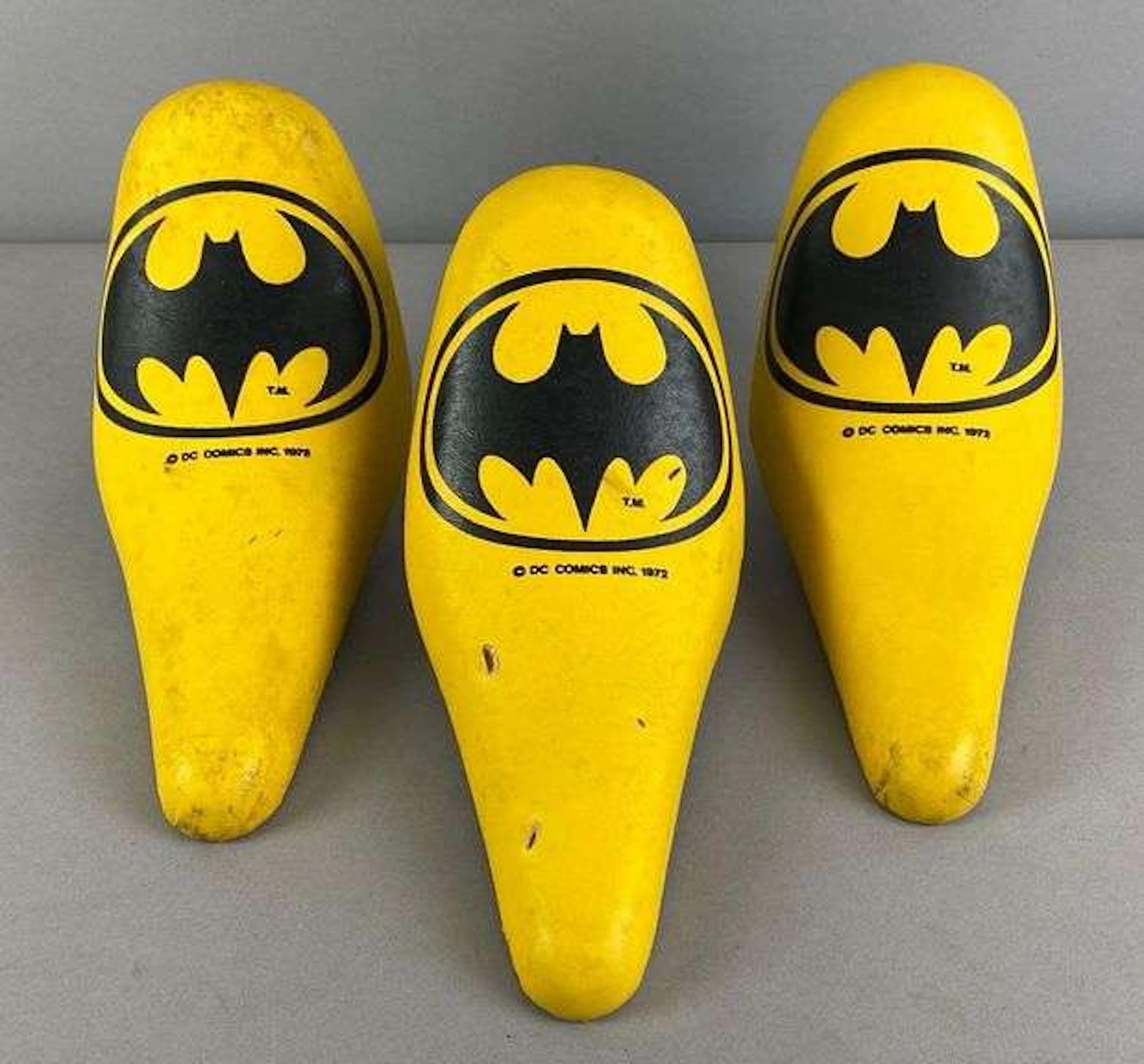 Group of 3 1972 DC Comics Batman Logo Bicycle Seats