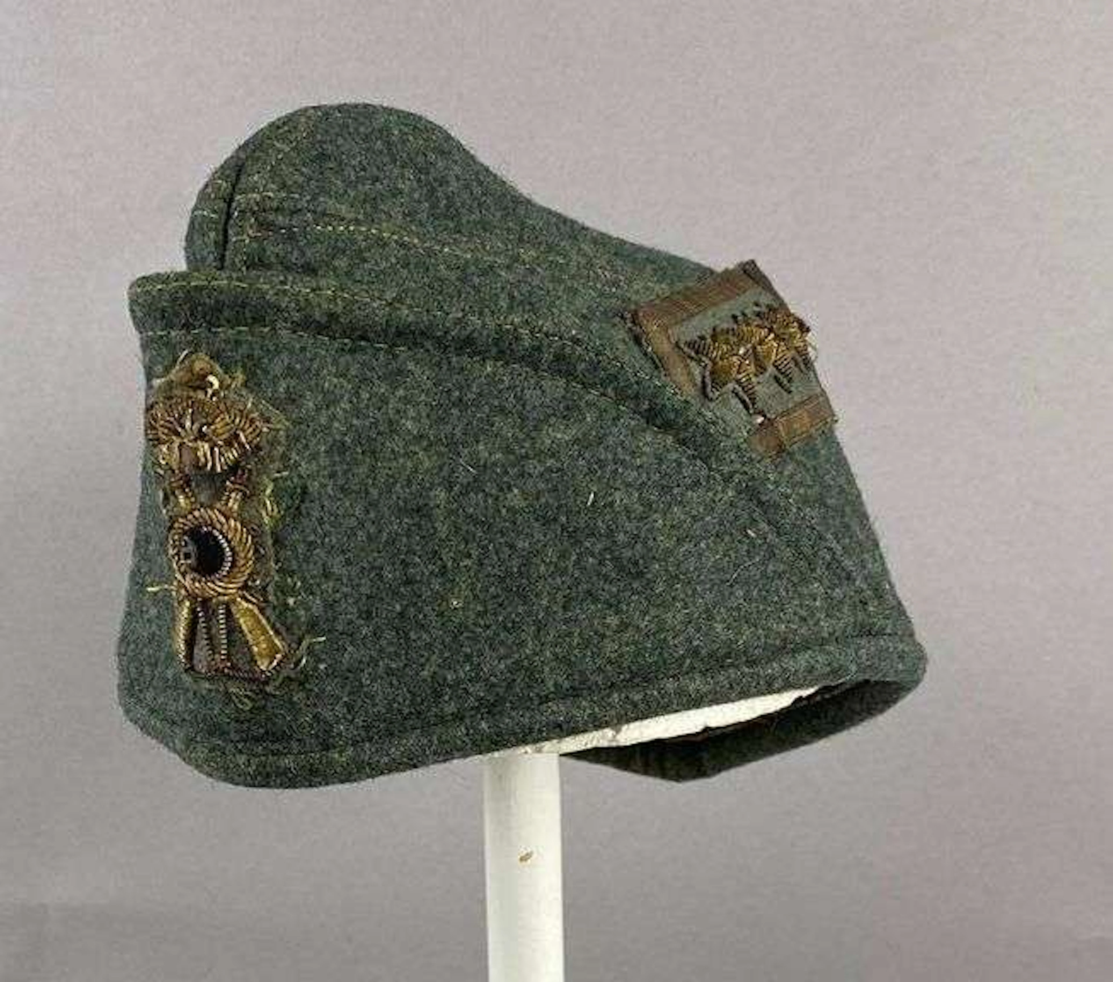 WW2 Italian 9th Infantry Regt. Officer Garrison Cap