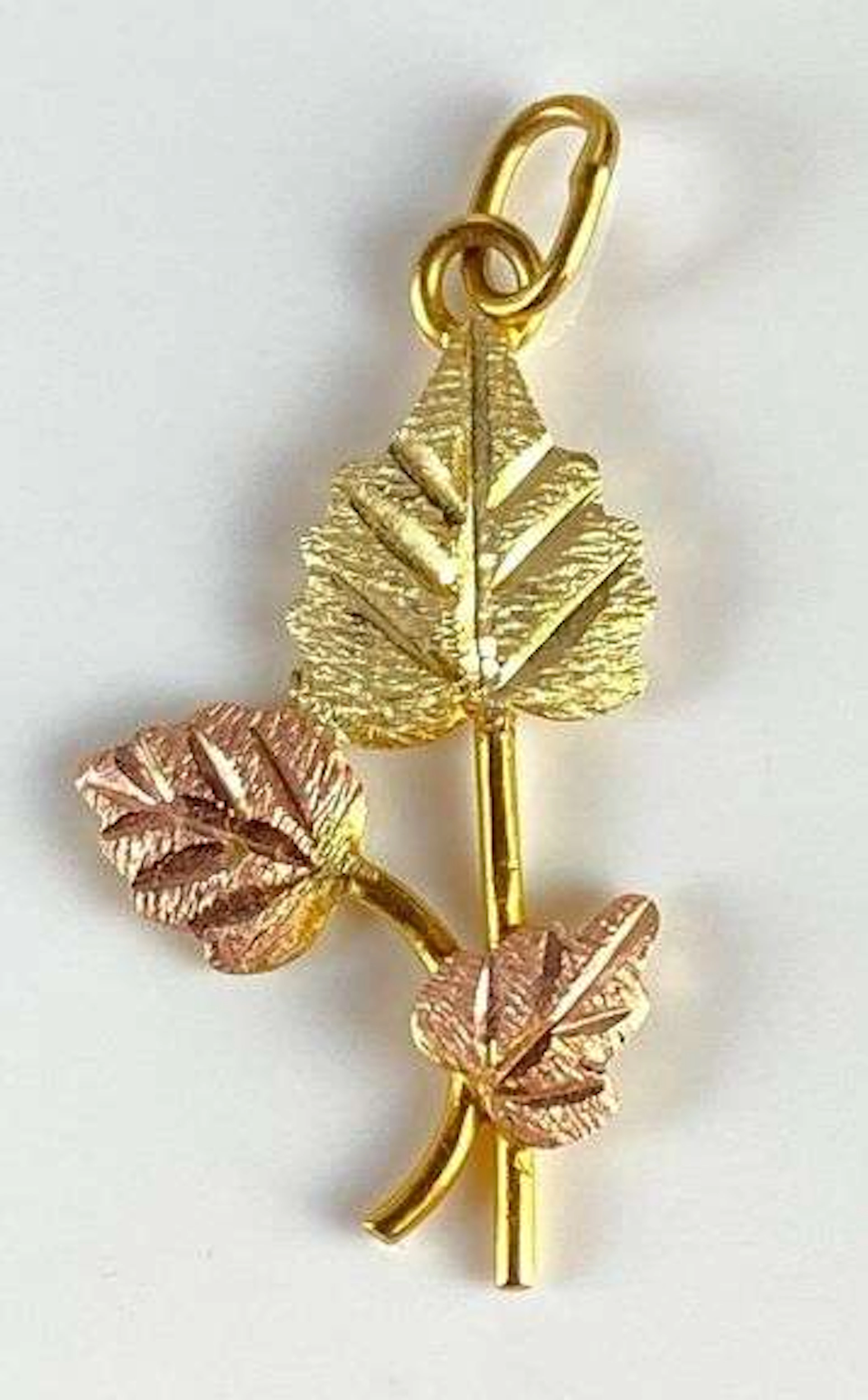 10K Black Hills Gold Leaf Necklace Pendant
