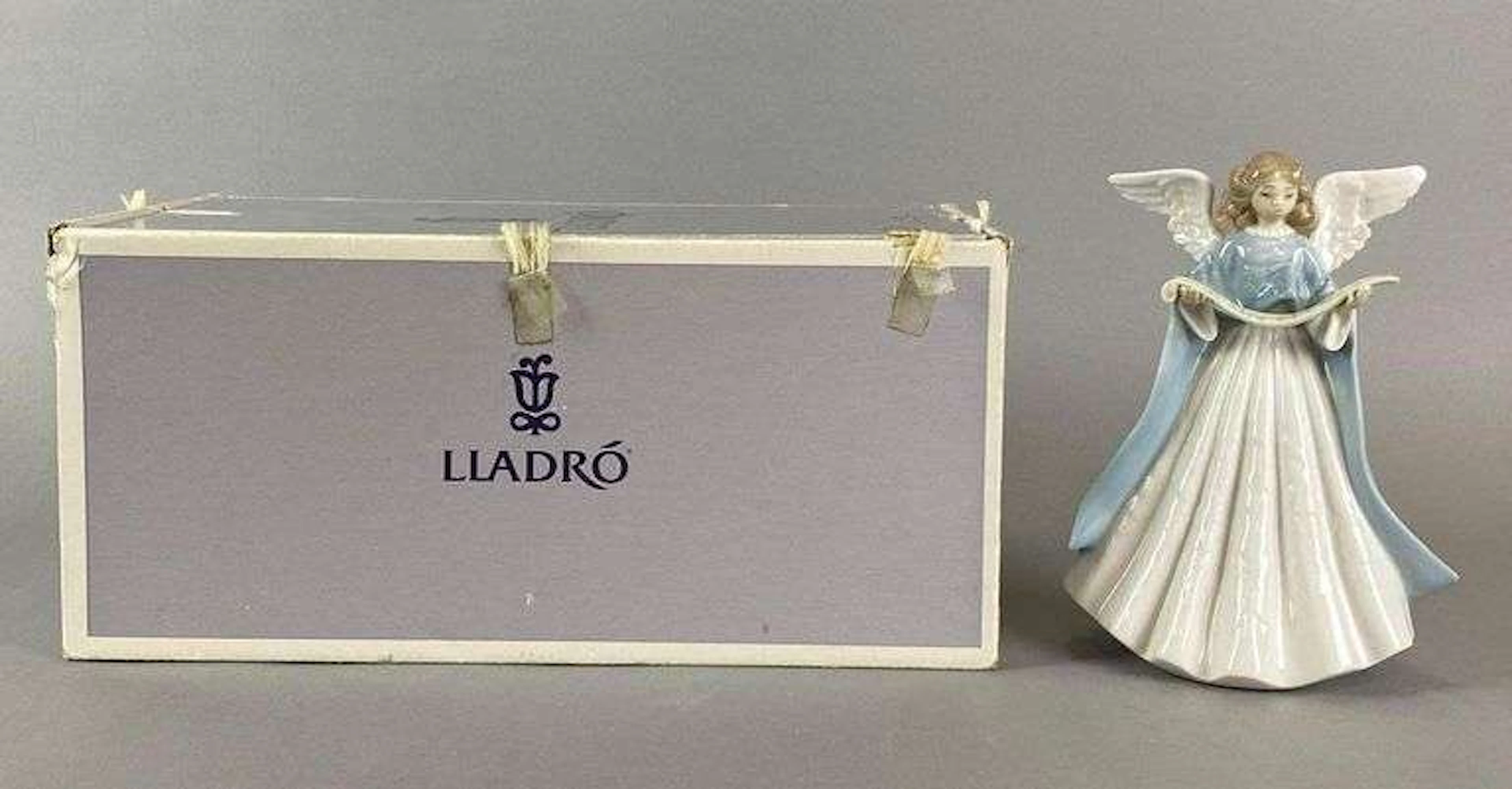 Lladro Porcelain Singer Angel Figurine