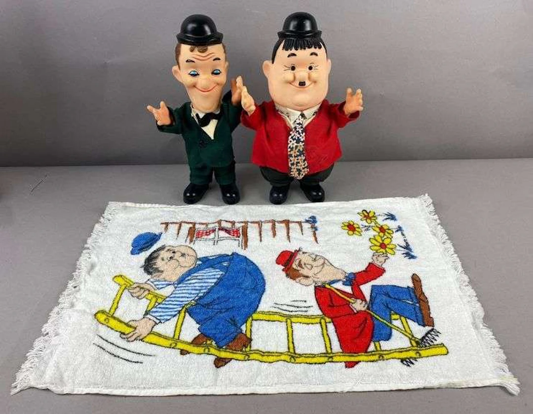 Group of 3 Vintage 1973 Laurel and Hardy Vinyl Figures and More