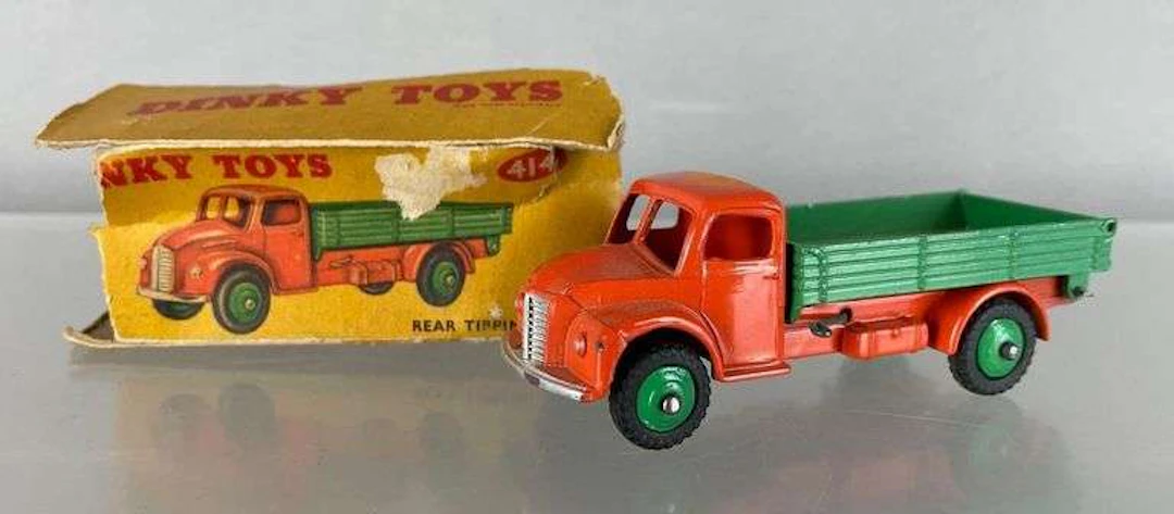 Dinky Toys #414 Dodge Die-Cast Rear Tipping Wagon