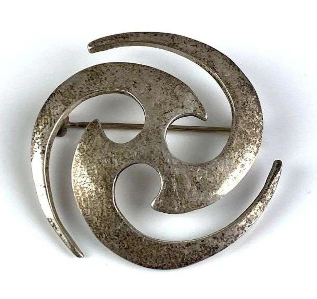Mexican Sterling Silver Sharp Swirl Brooch