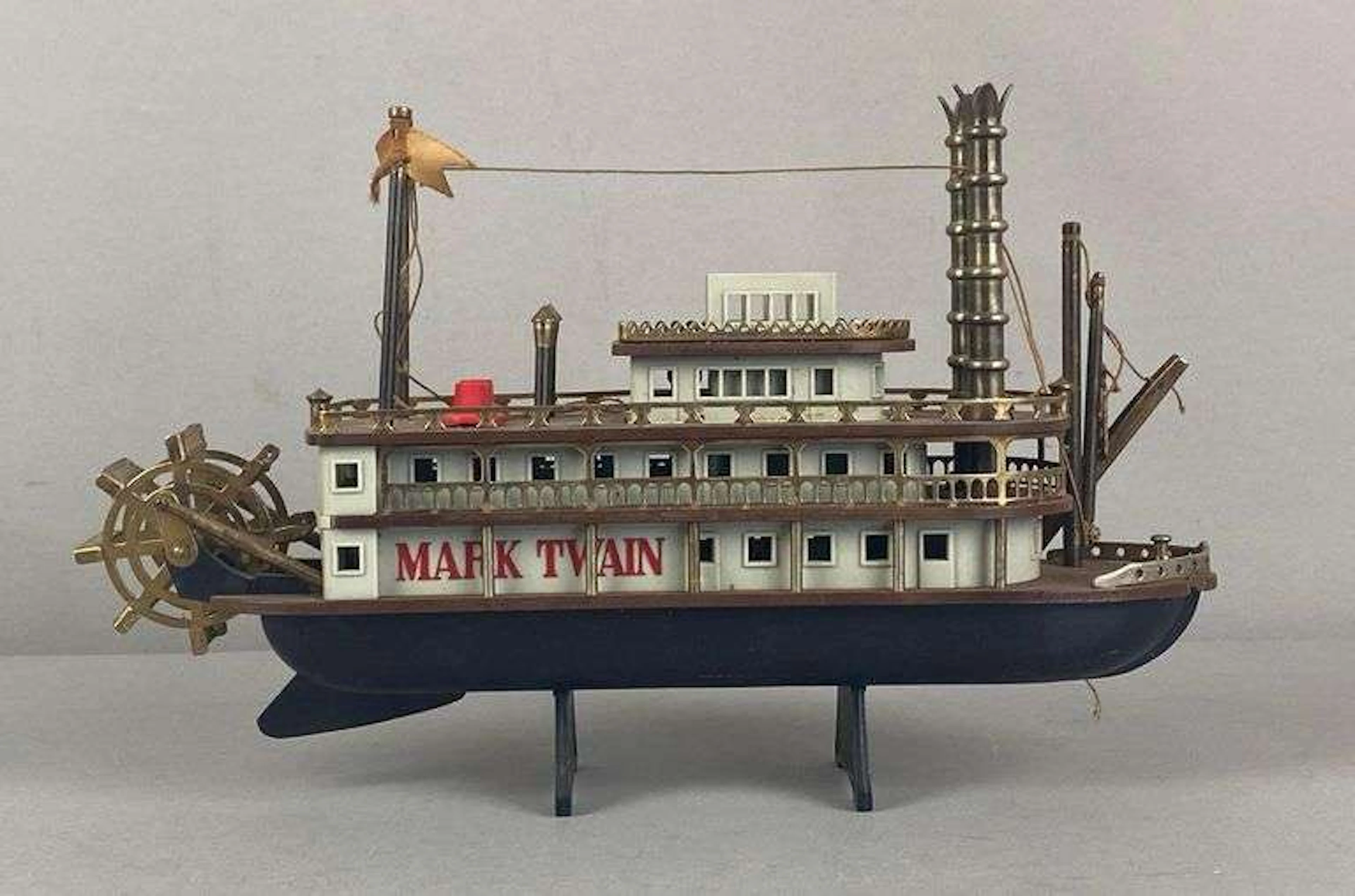 Vintage Mark Twain Steam Boat Radio Display