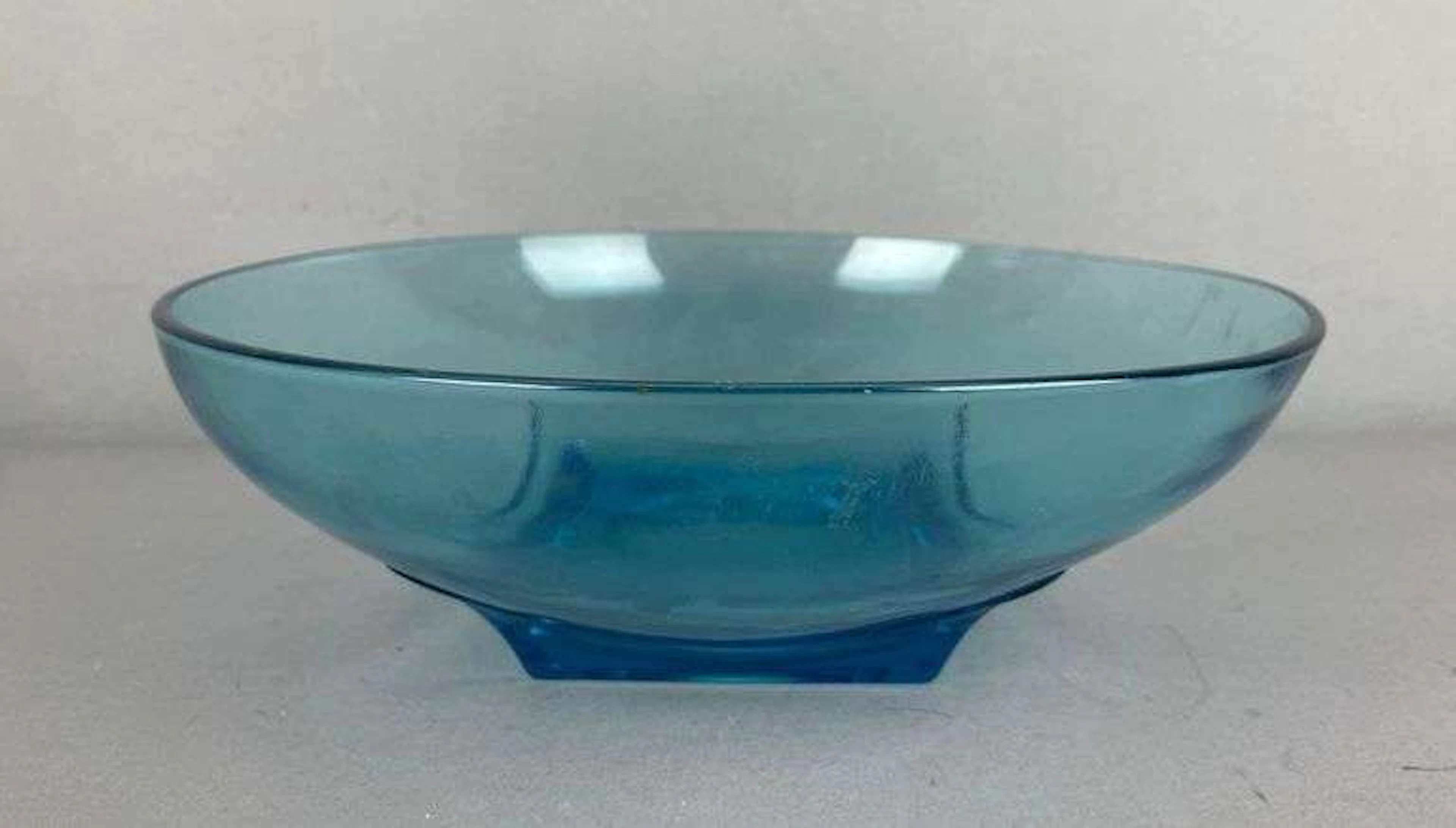 Vintage Hazel Atlas Capri Turquoise Glass Serving Bowl