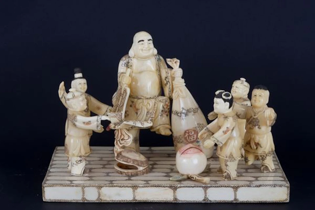 Bone sculpture group "AUGURAL SCENE"