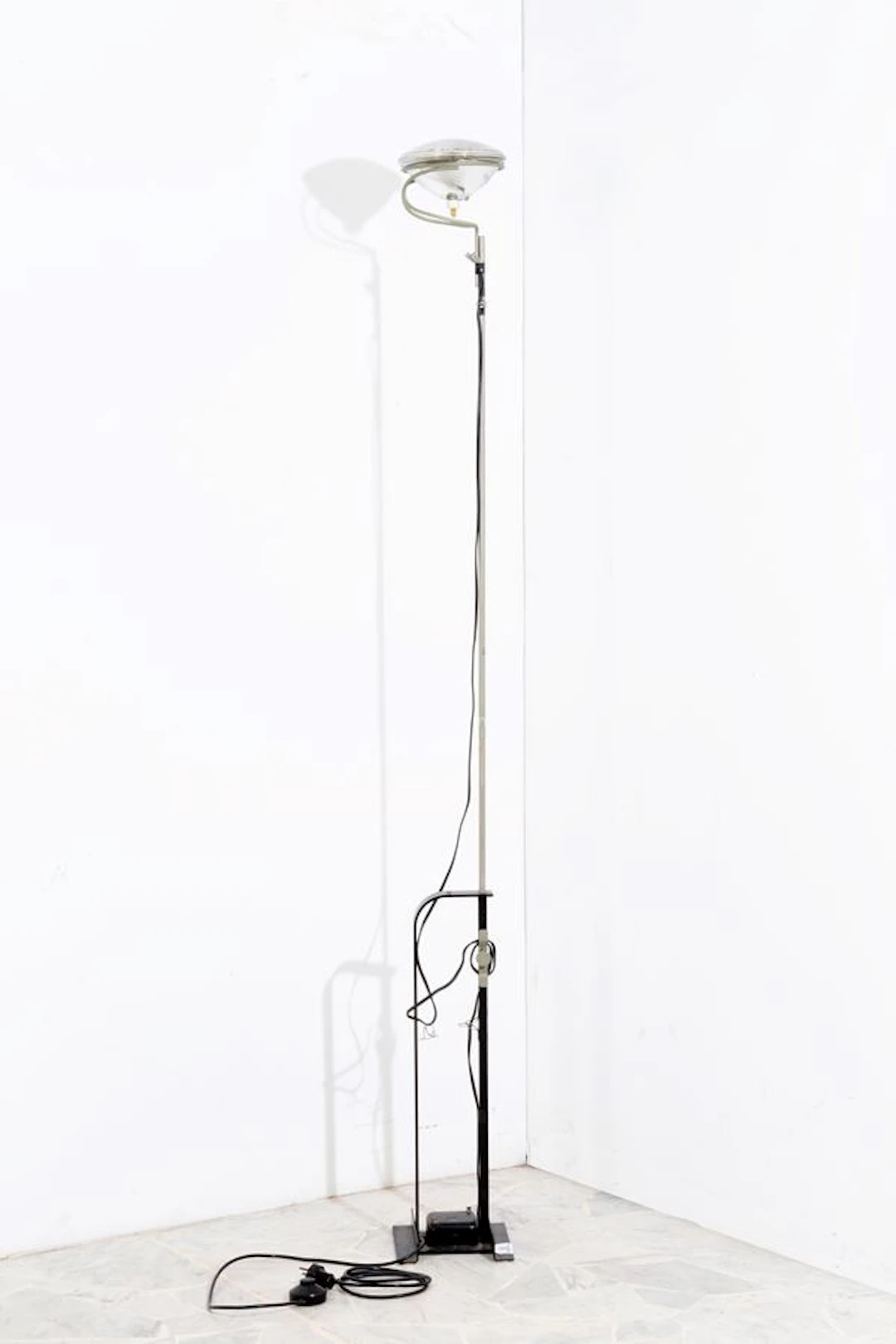 ACHILLE CASTIGLIONI,PIER GIACOMO CASTIGLIONI : Lampada da terra mod.