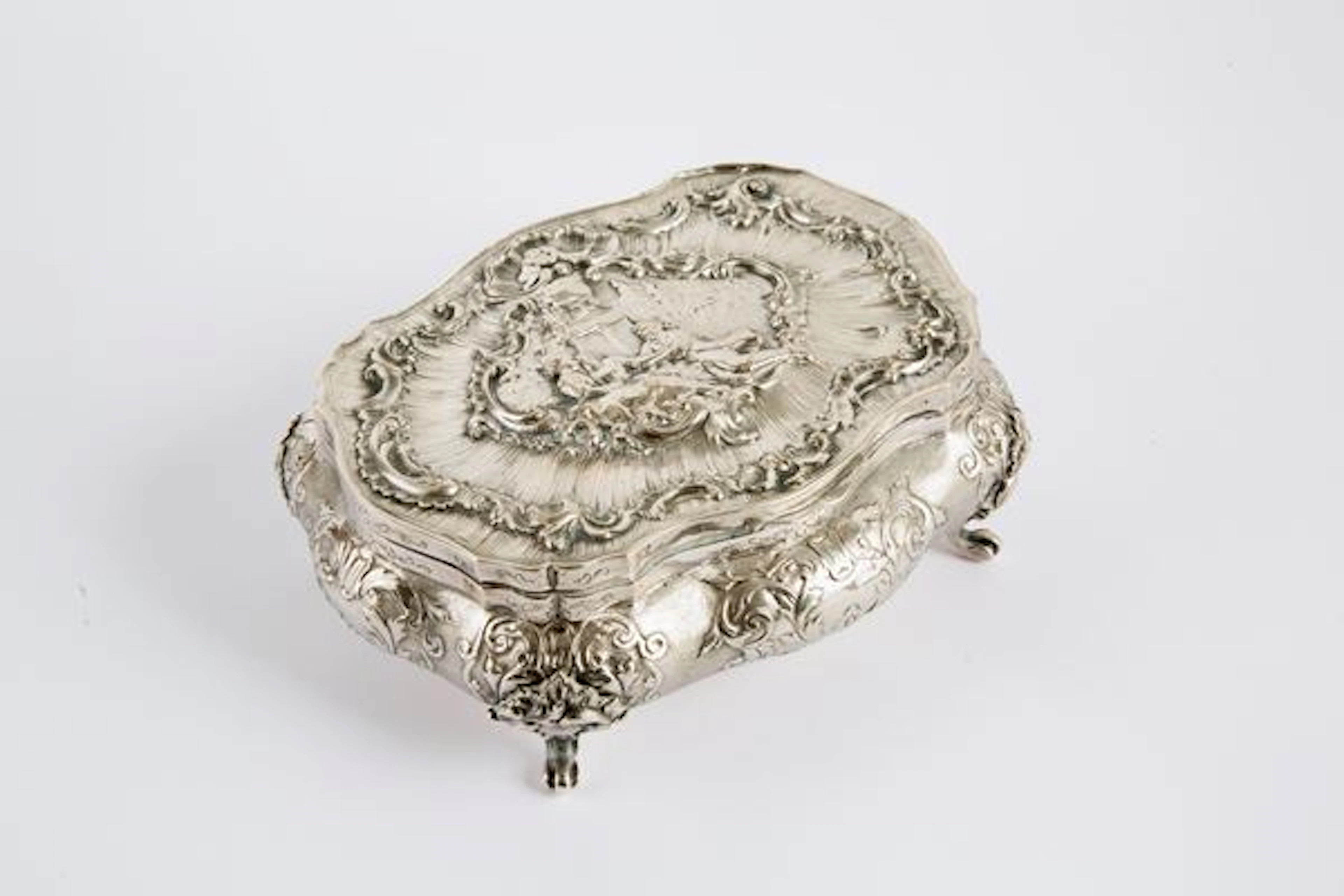 Silver jewelry box