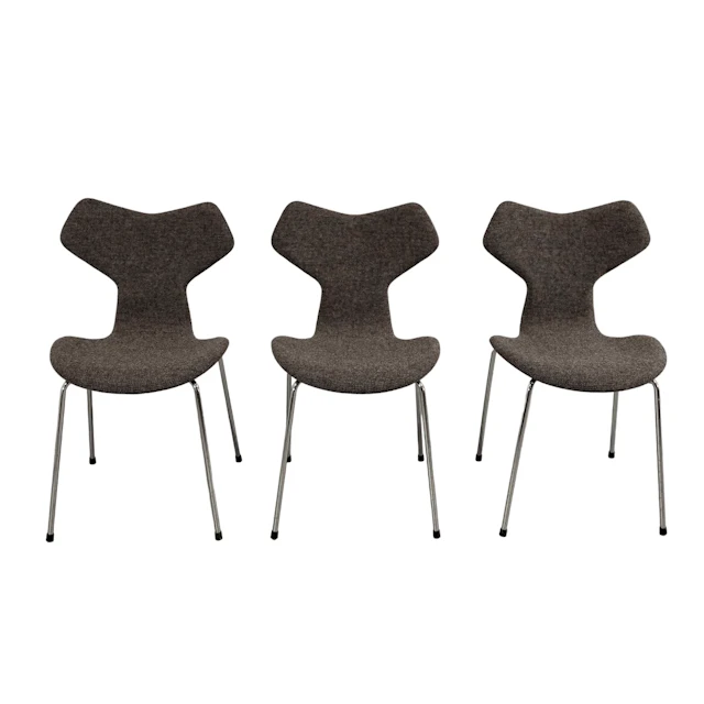 Fritz Hansen Grand Prix Chairs by Arne Jacobsen, Set of Three