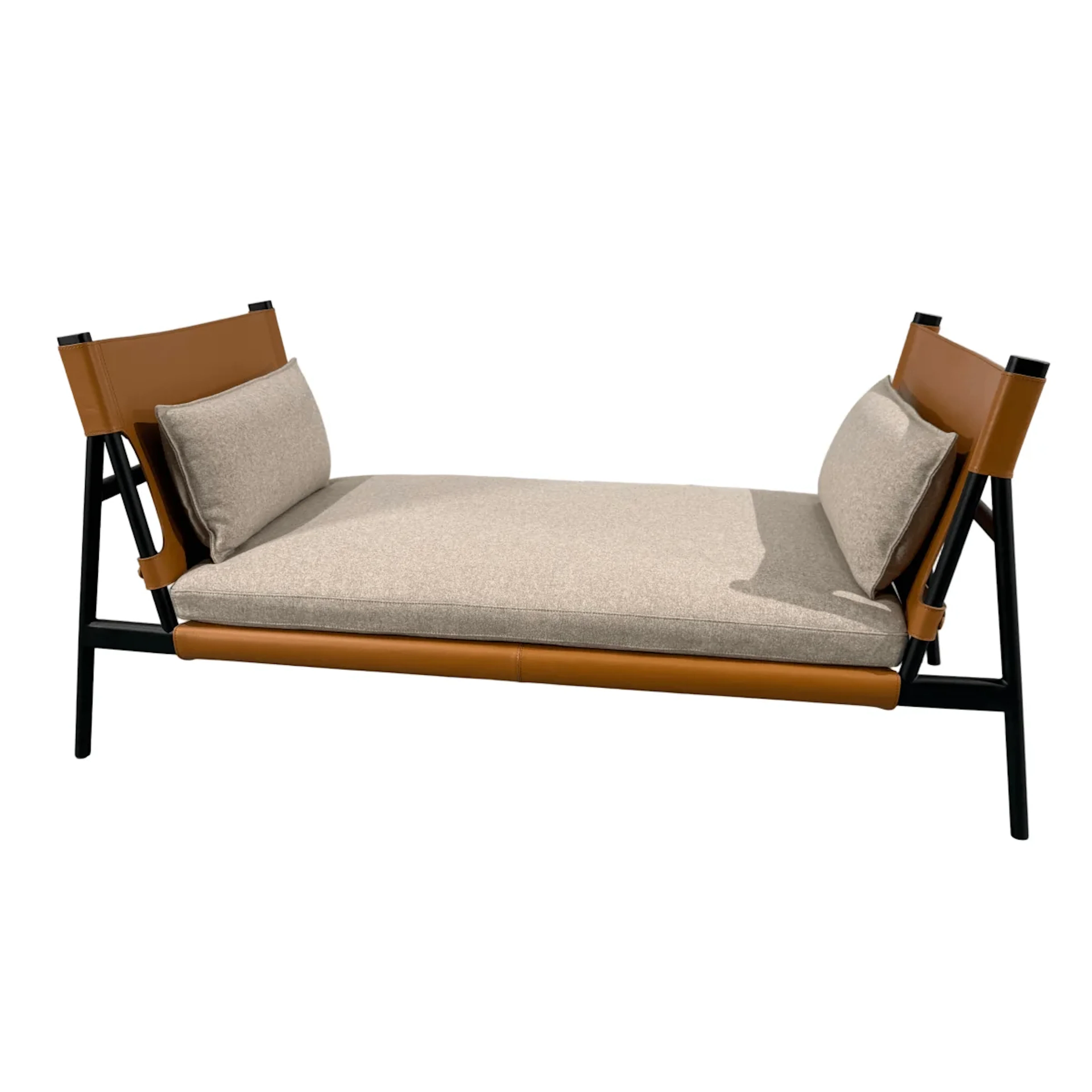 Porro Traveller Daybed by GamFratesi