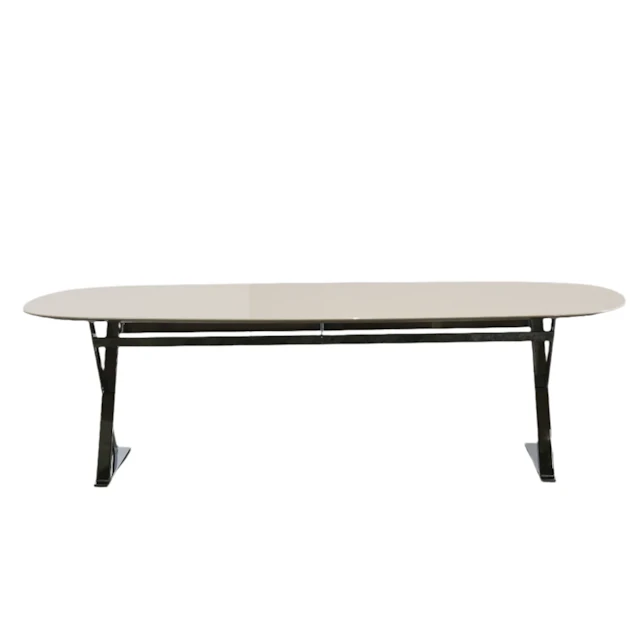 Maxalto Pathos Elliptic Table by Antonio Citterio