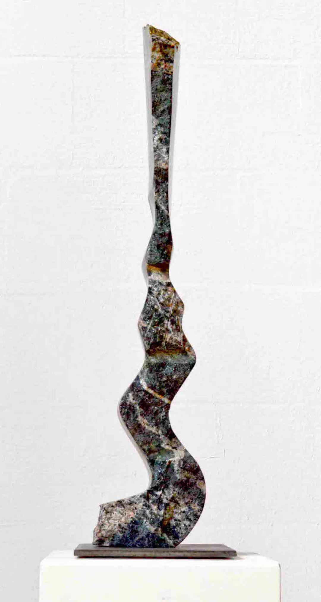 Windungen Vertikal, 2018
