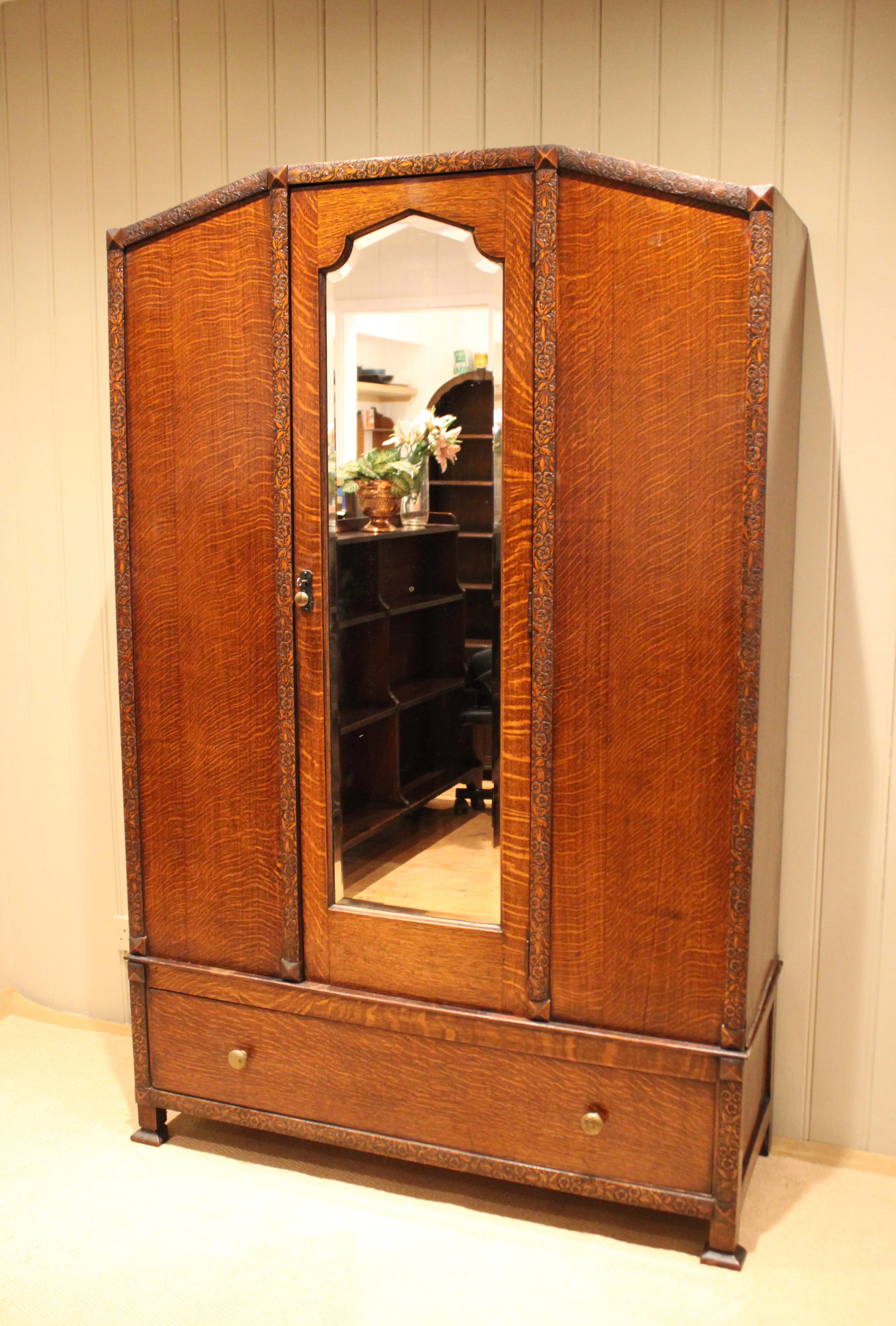 Early 20th Century Oak Mirrored Wardrobe