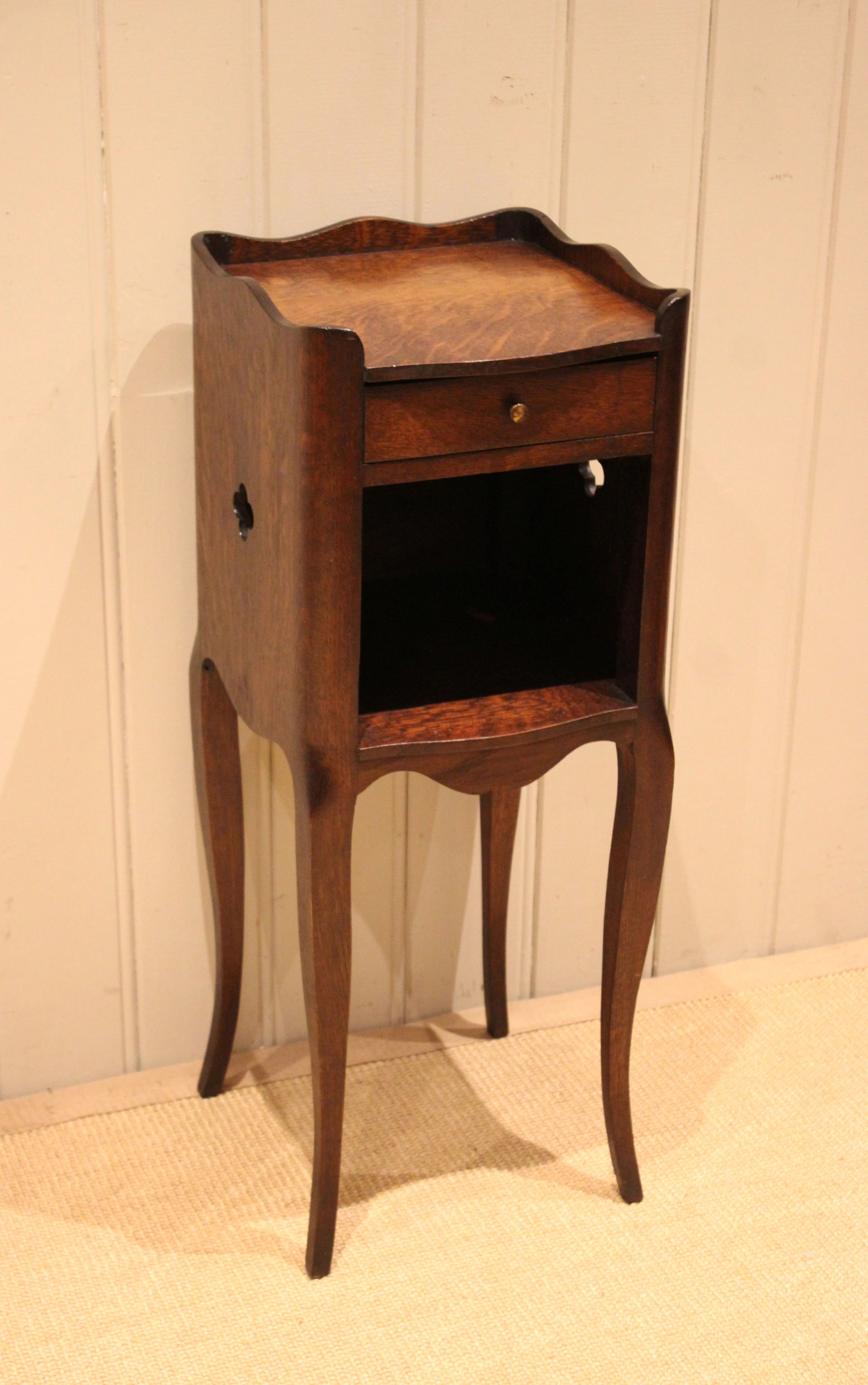 Single French Oak Bedside Cabinet