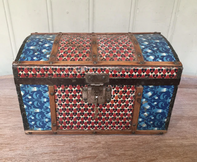 Colonial Dome Top Tin Casket