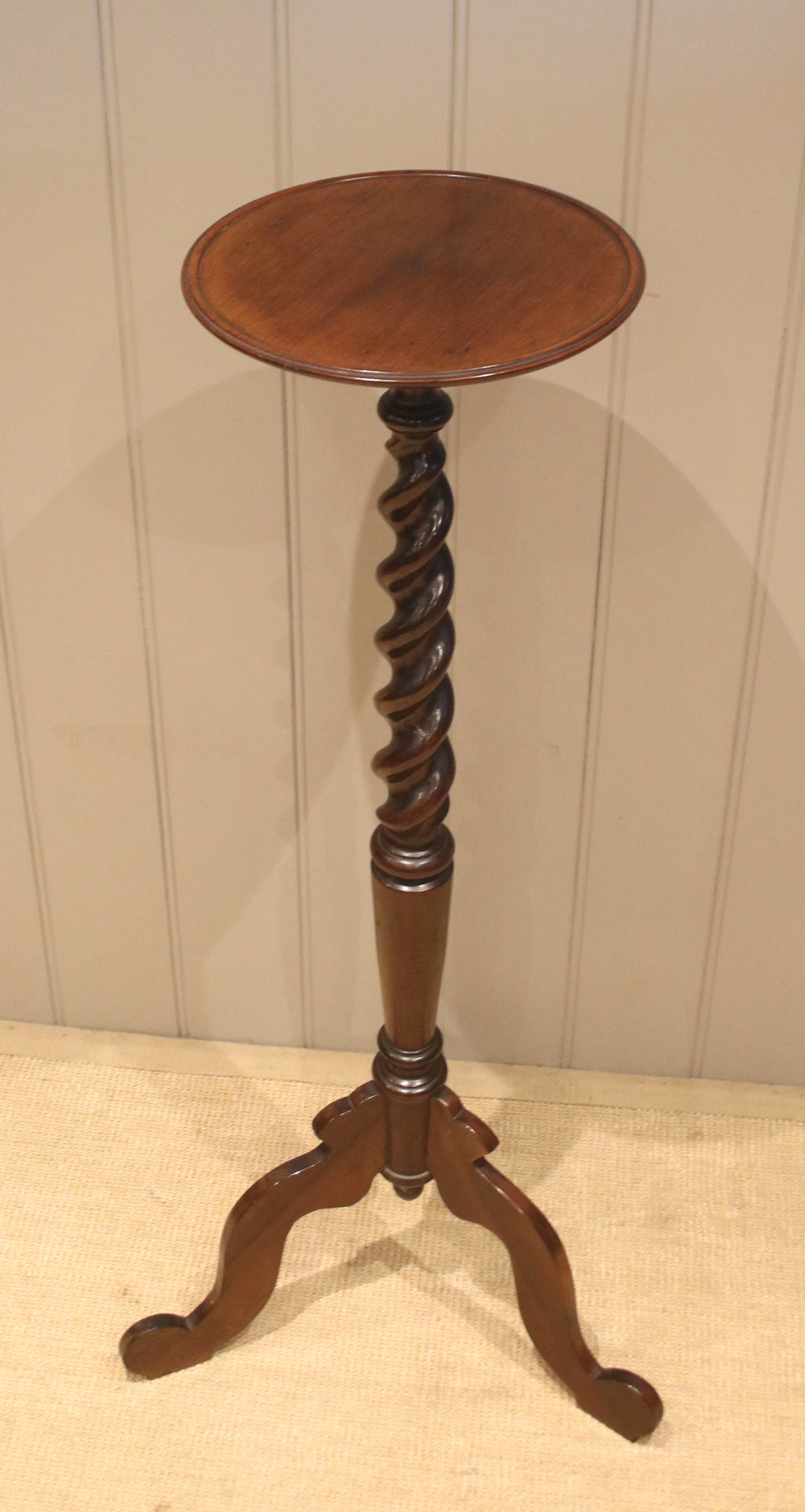 Late 19th Century Walnut Jardiniere Stand