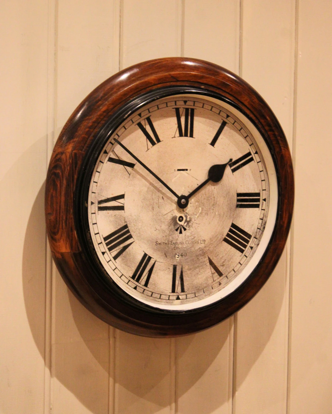 Beech Wartime Ministry Dial Clock