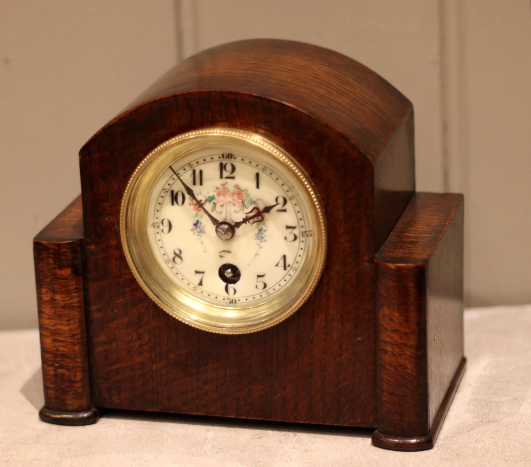 Oak Timepiece Mantel Clock