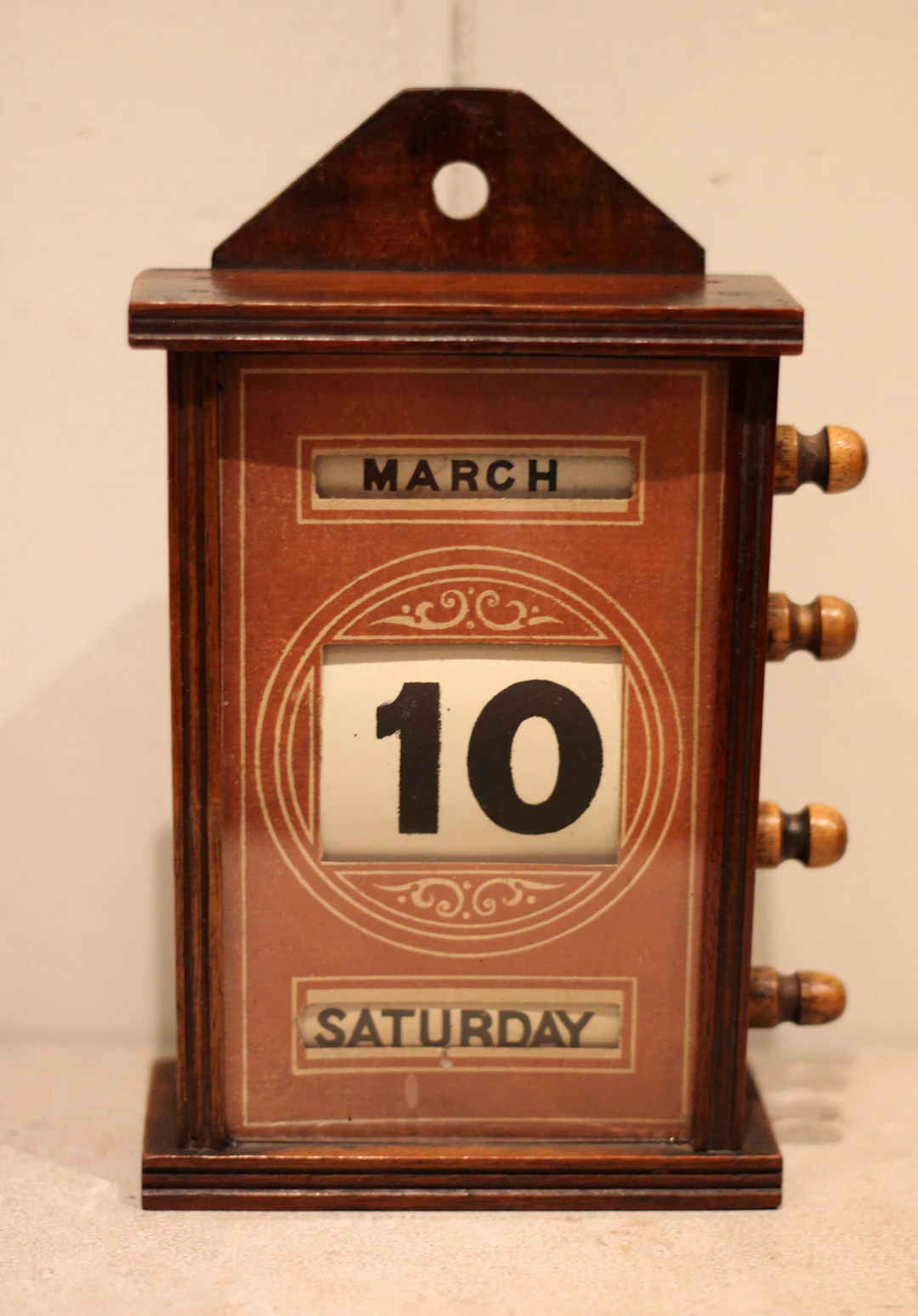 Late 19th Century Mahogany Desk Calendar