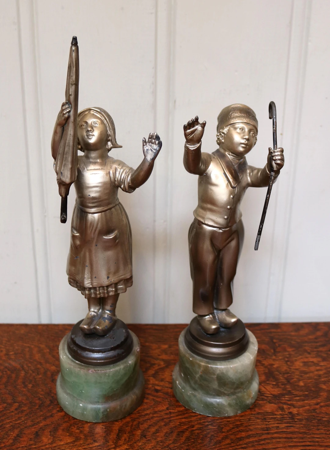 #Pair Of Dutch Figures