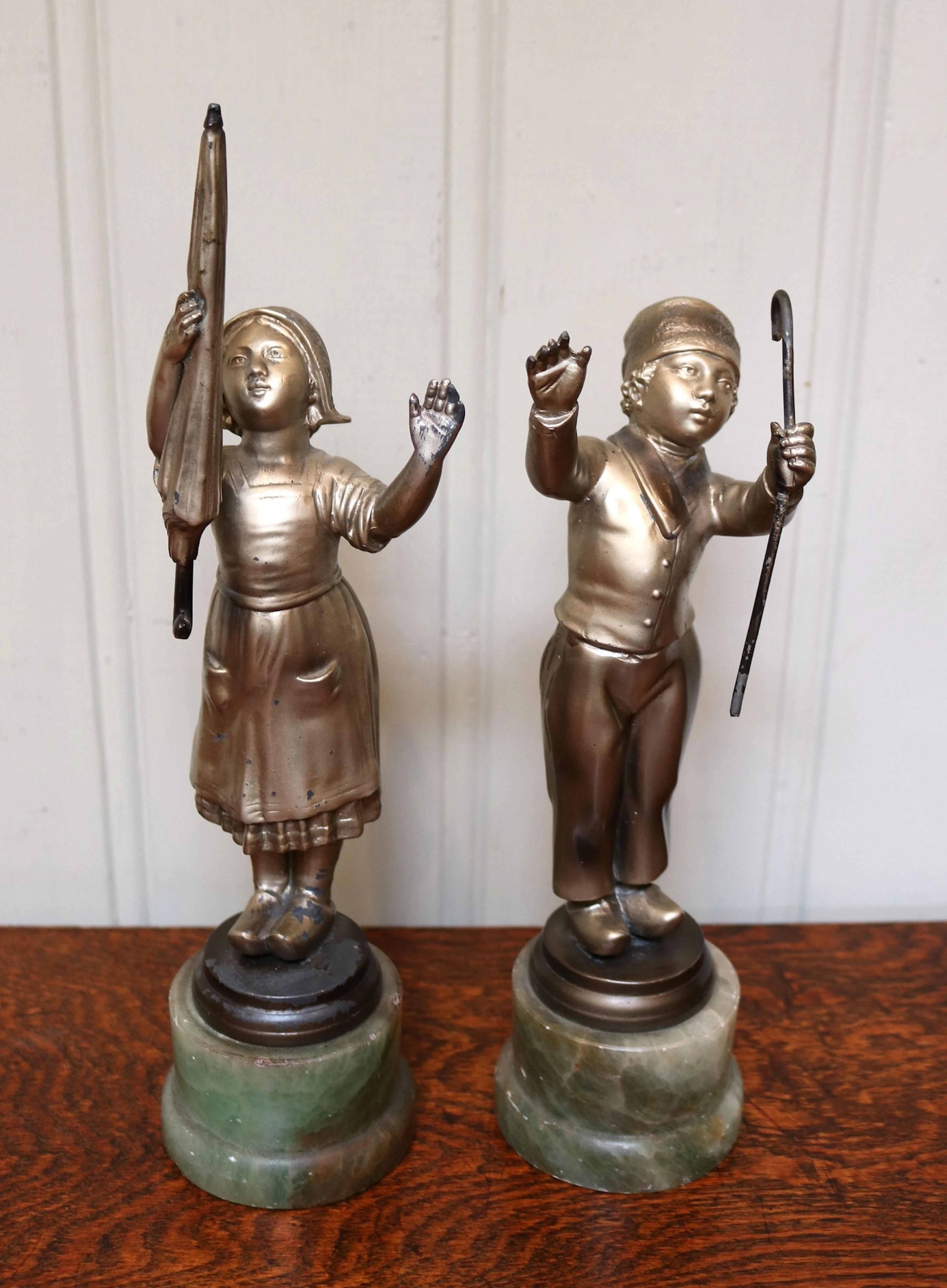 #Pair Of Dutch Figures