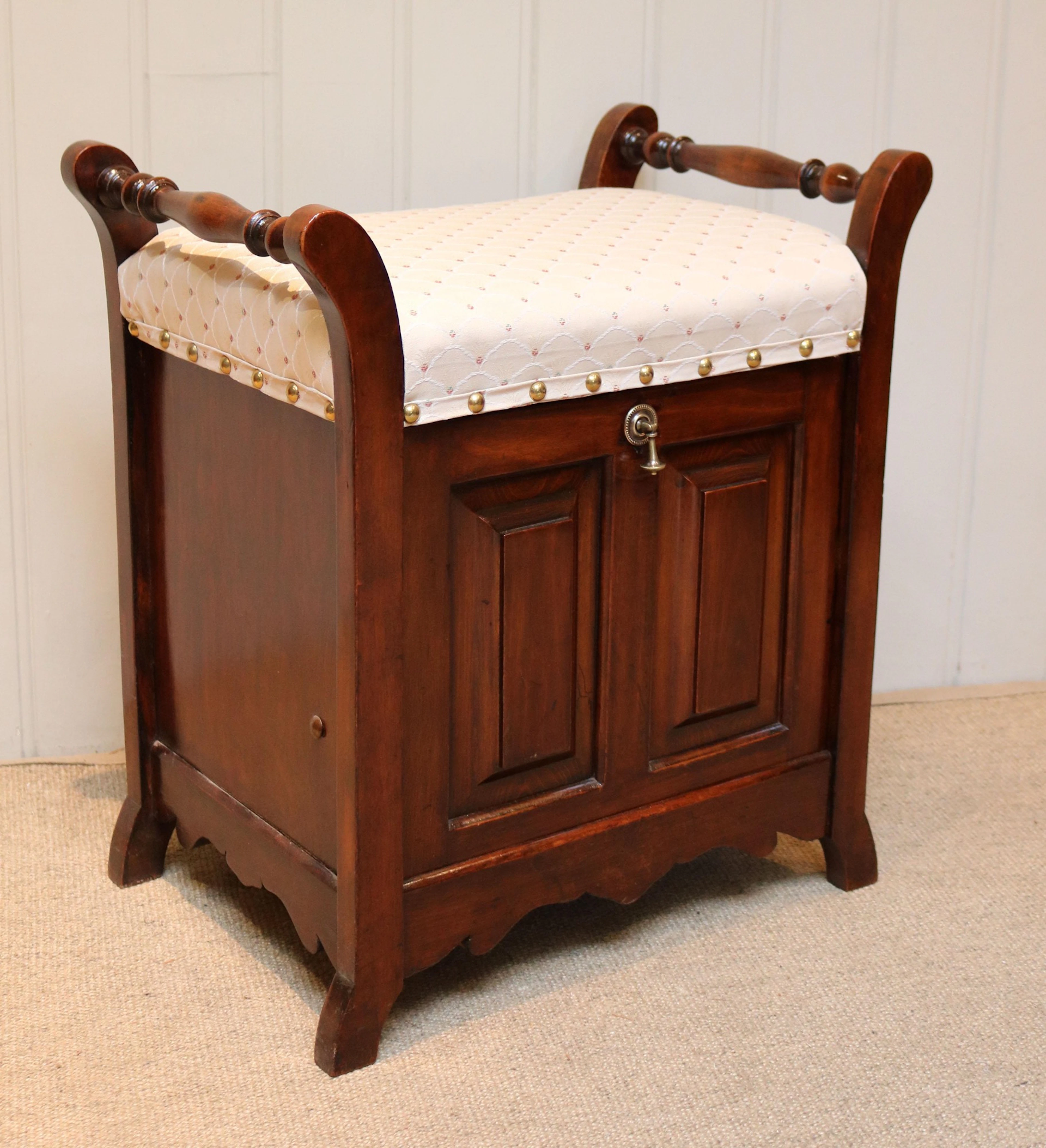 Beech Piano Stool