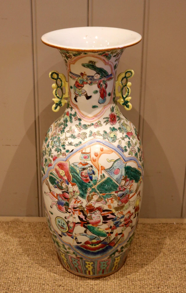 19th century Style Cantonese Vase