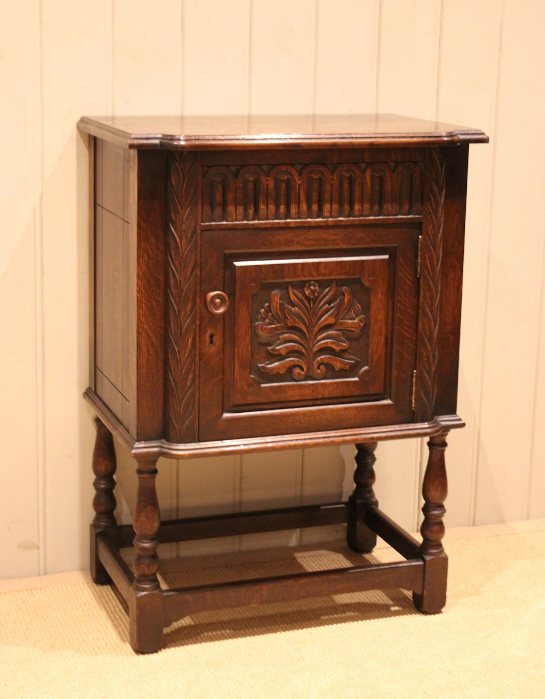 Solid Oak Side cabinet