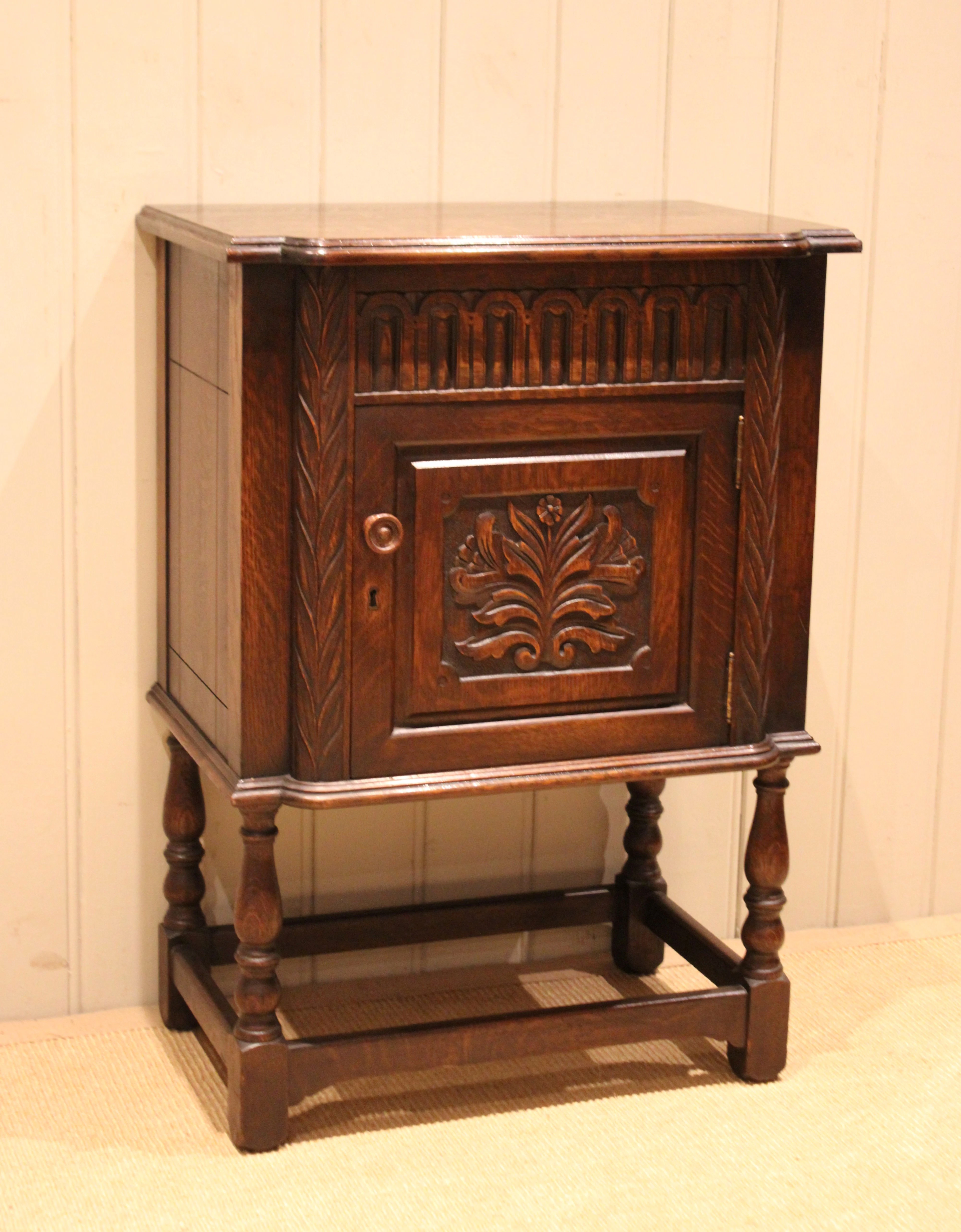 Solid Oak Side cabinet